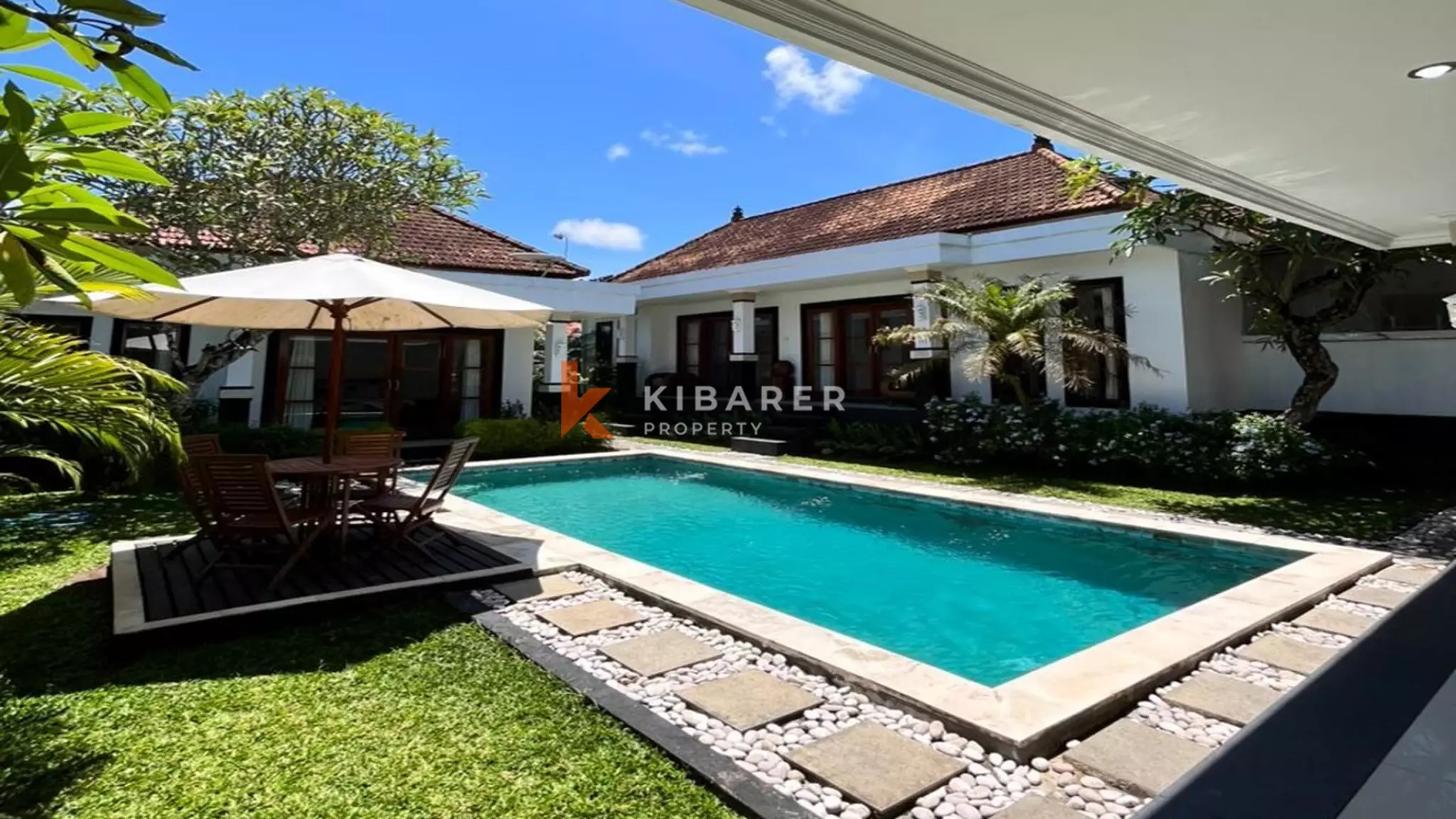 Charmante villa de trois chambres au design tropical à Umalas