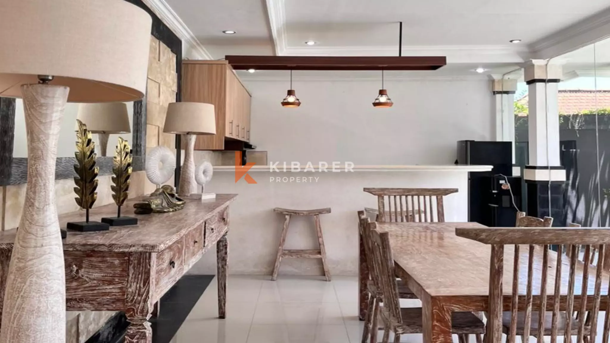 Charmante villa de trois chambres au design tropical à Umalas