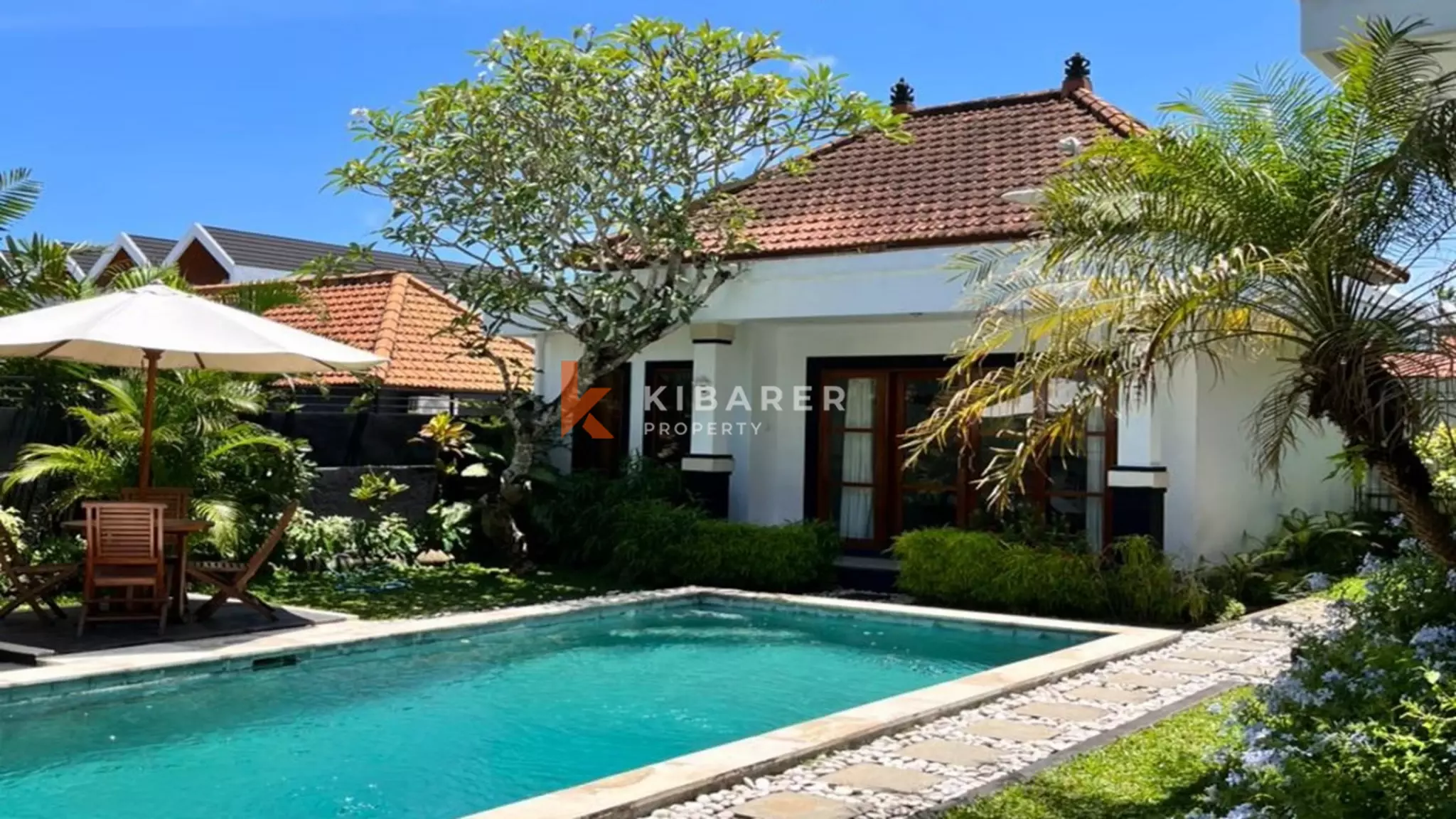 Charmante villa de trois chambres au design tropical à Umalas