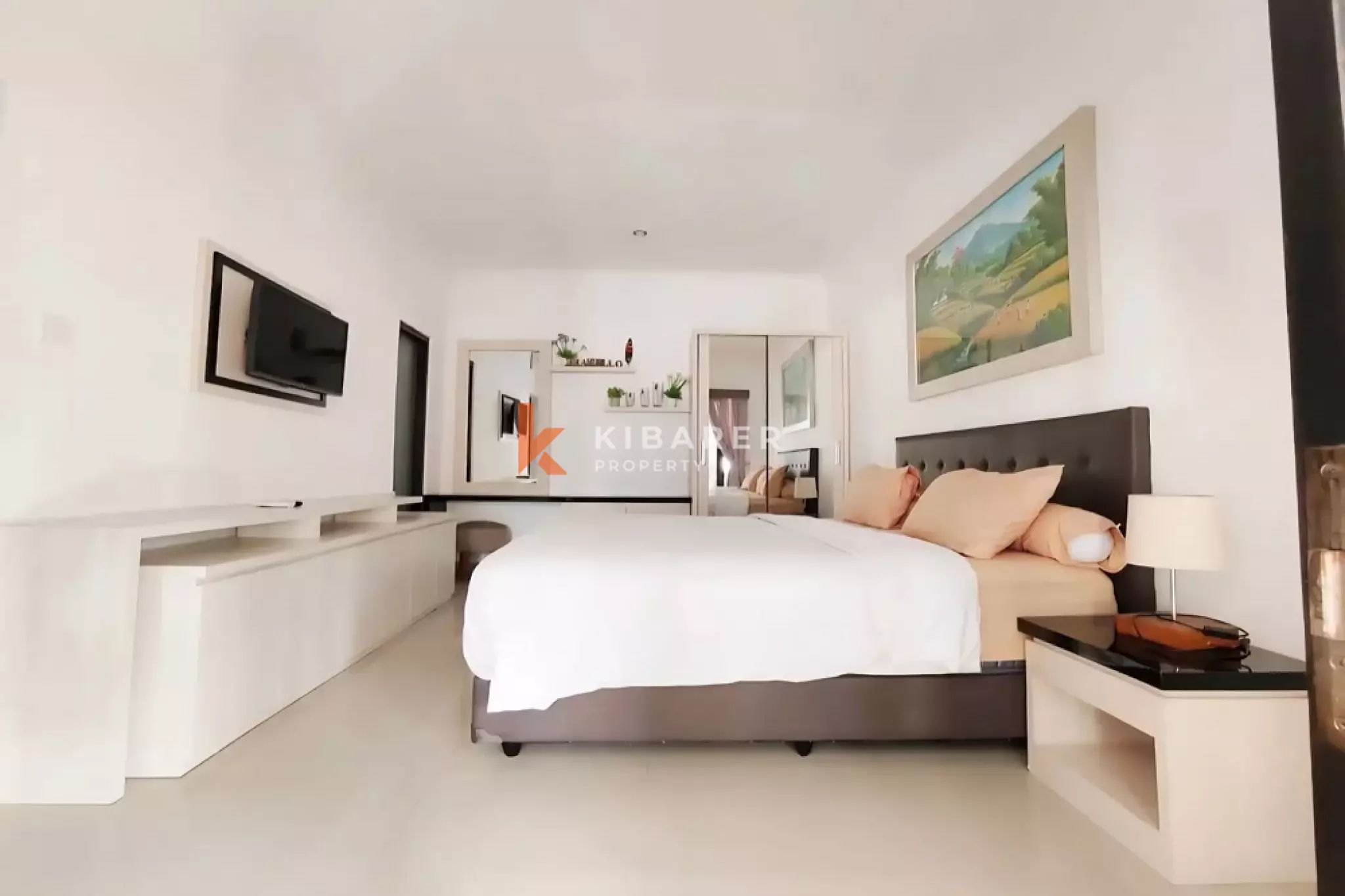 Comfortable Full Facilities Three-Bedrooms Villa in Umalas