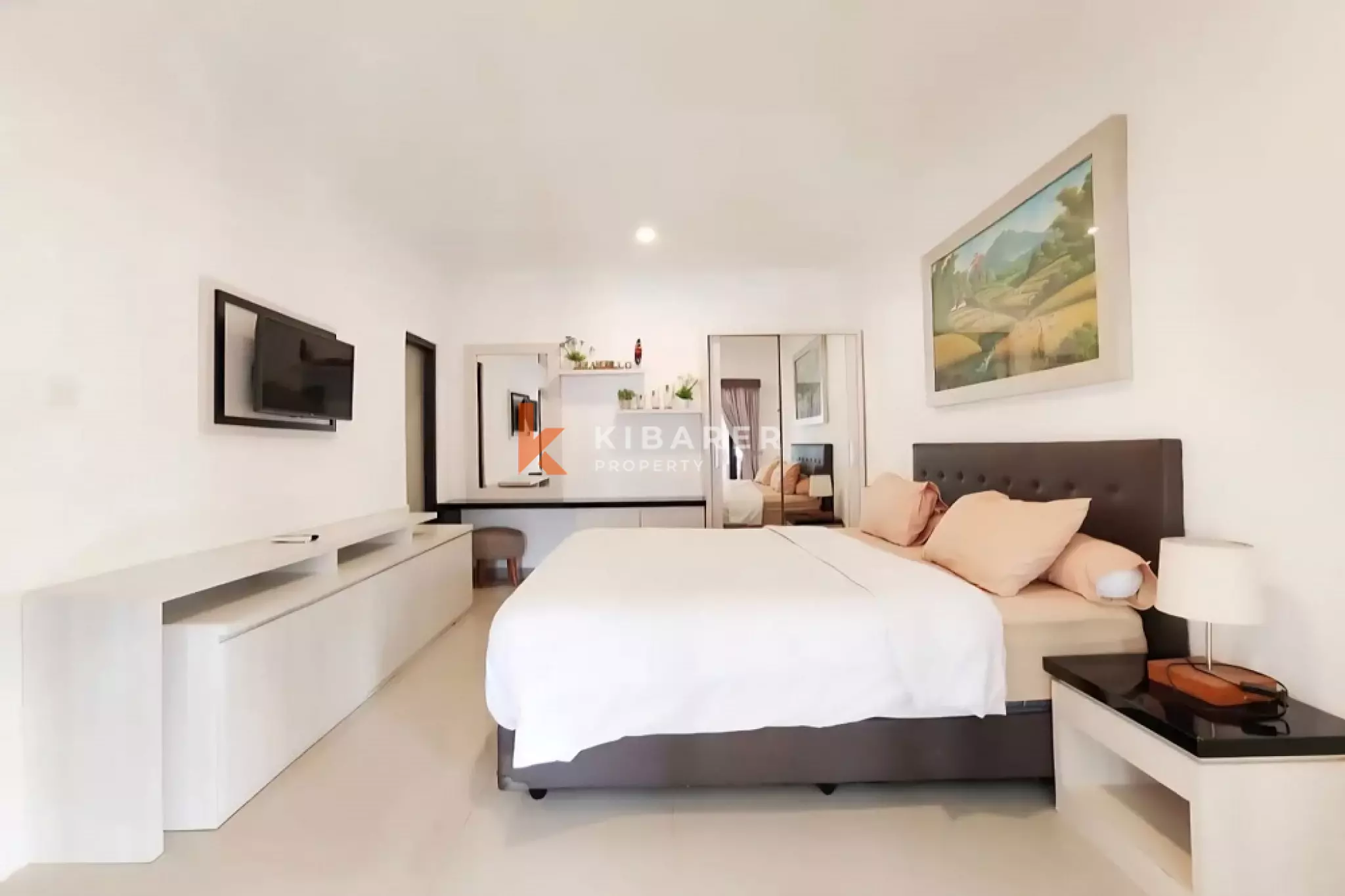 Comfortable Full Facilities Three-Bedrooms Villa in Umalas