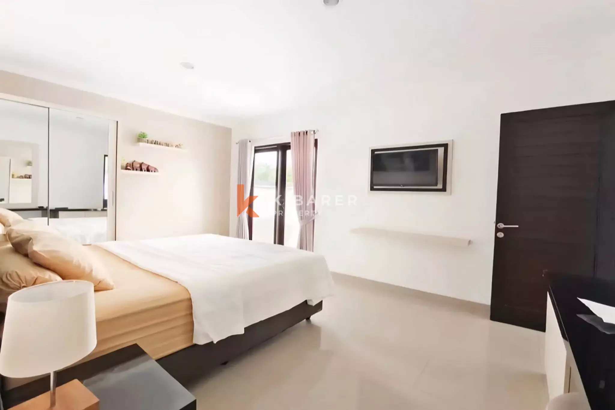 Comfortable Full Facilities Three-Bedrooms Villa in Umalas