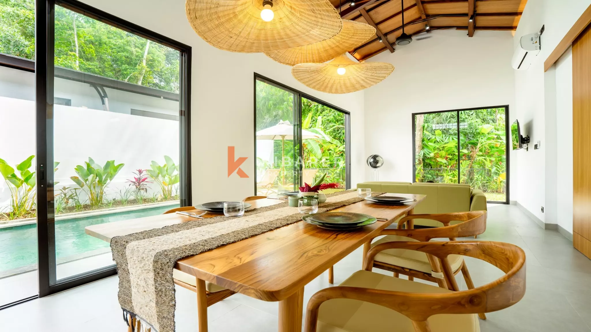Modern Tropical Two-Bedroom Pool Villa in Charming Ubud Pejeng