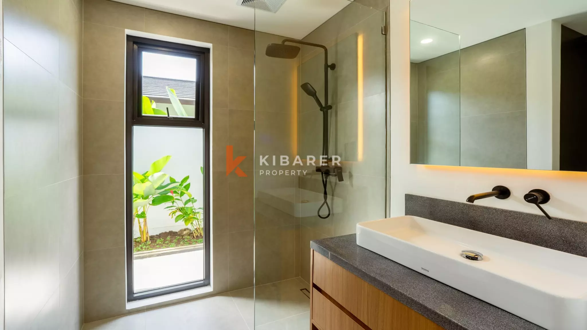 Modern Tropical Two-Bedroom Pool Villa in Charming Ubud Pejeng