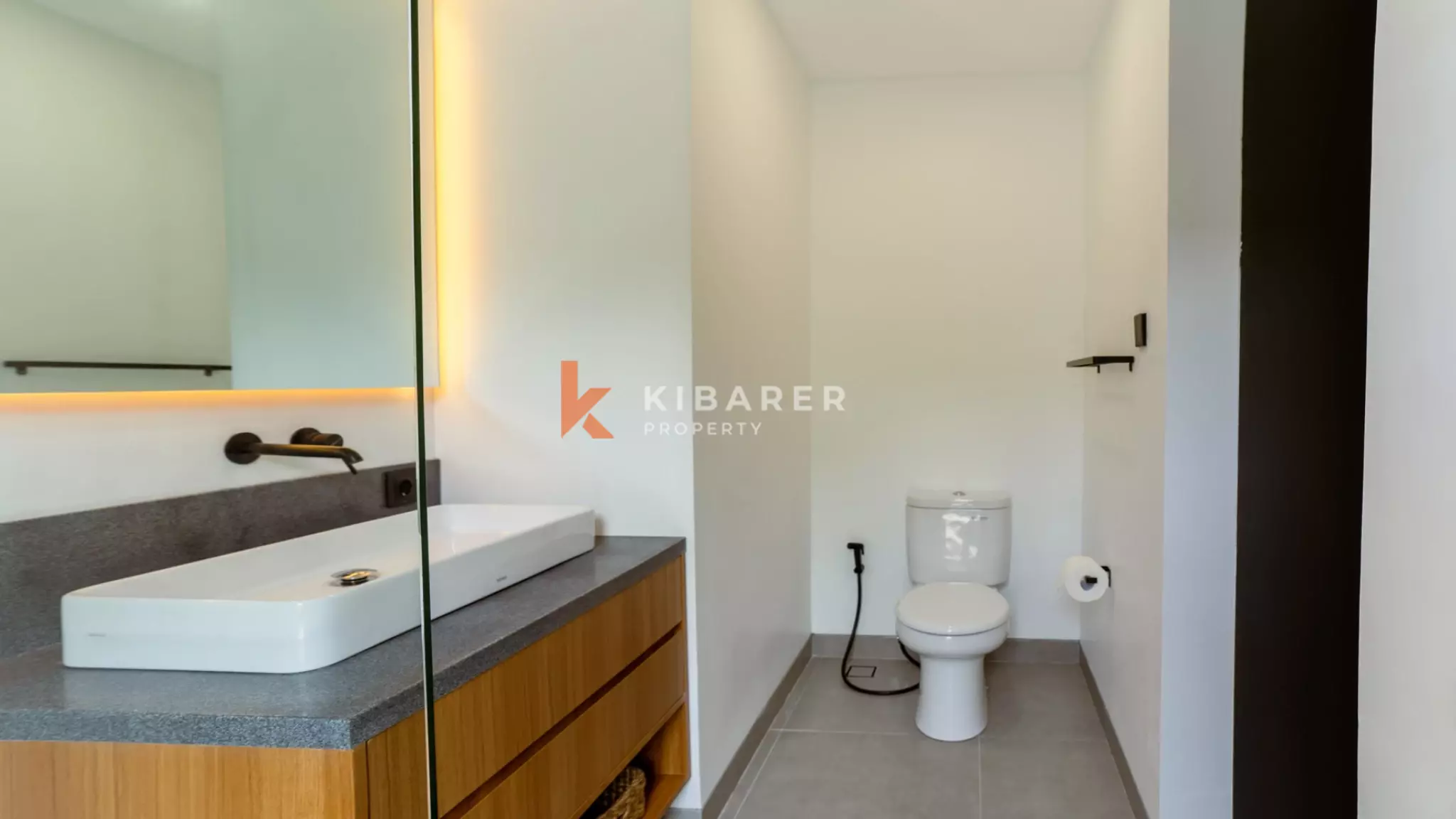 Modern Tropical Two-Bedroom Pool Villa in Charming Ubud Pejeng