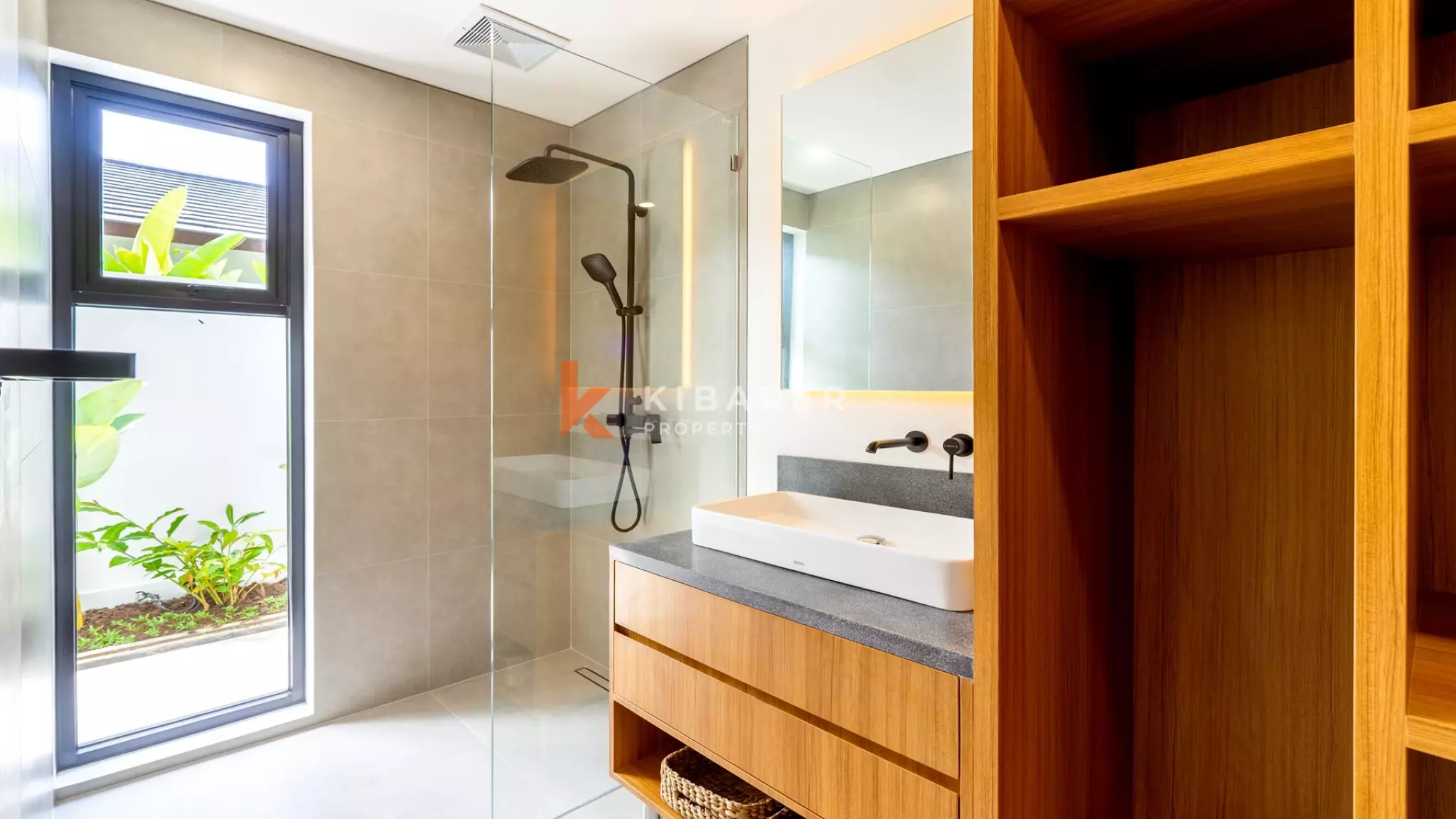 Modern Tropical Two-Bedroom Pool Villa in Charming Ubud Pejeng