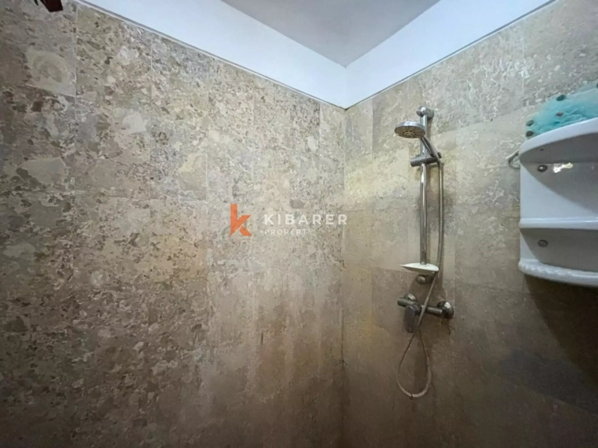 Vila Bergaya Bali Butik dengan Satu Kamar Tidur dan Kolam Renang Pribadi di Umalas