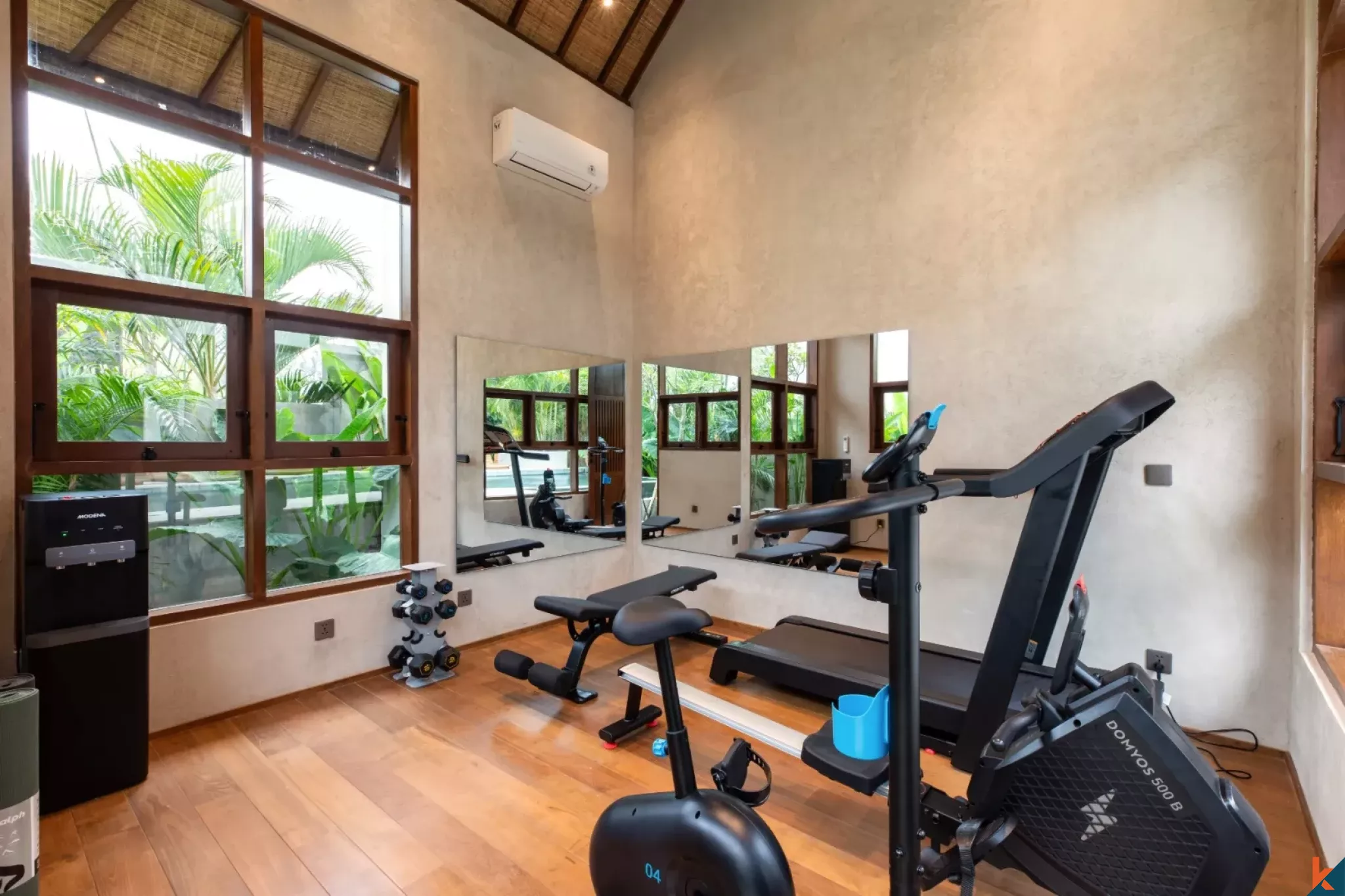 Exquisite Six Bedroom Luxury Villa for Lease in Serene Nyanyi