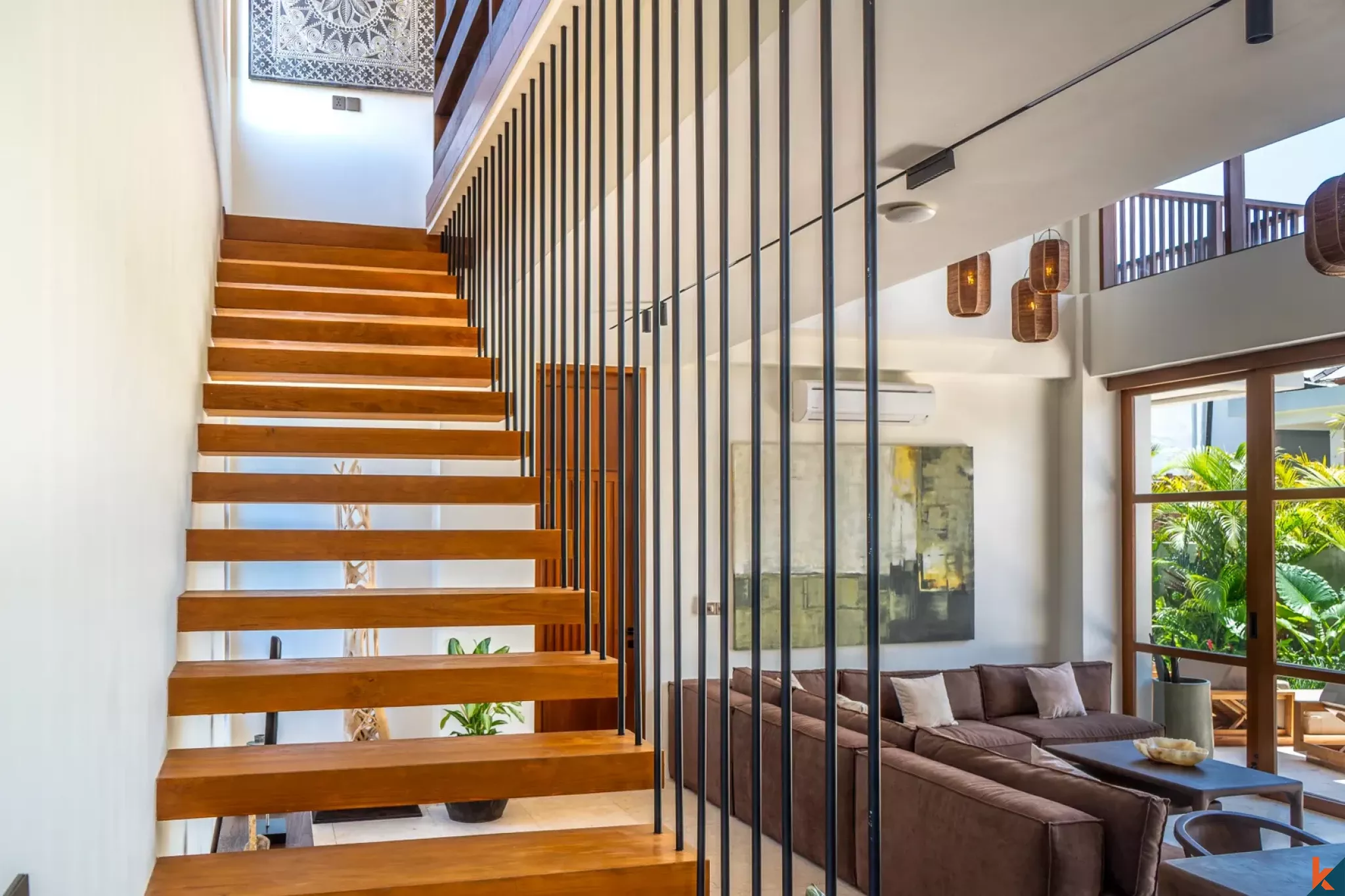 Premium Living Six Bedroom Leasehold Property in Peaceful Nyanyi