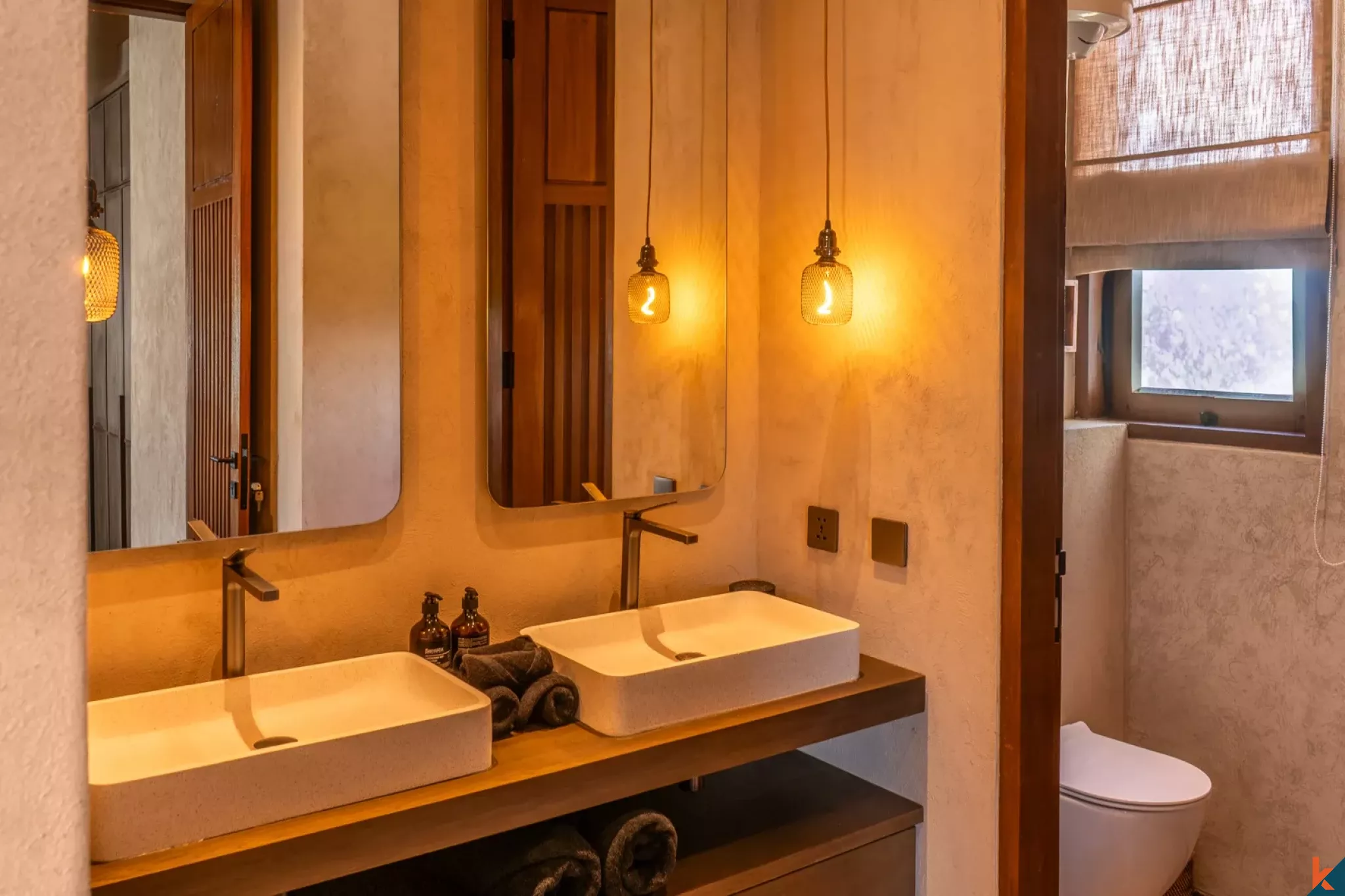 Premium Living Six Bedroom Leasehold Property in Peaceful Nyanyi