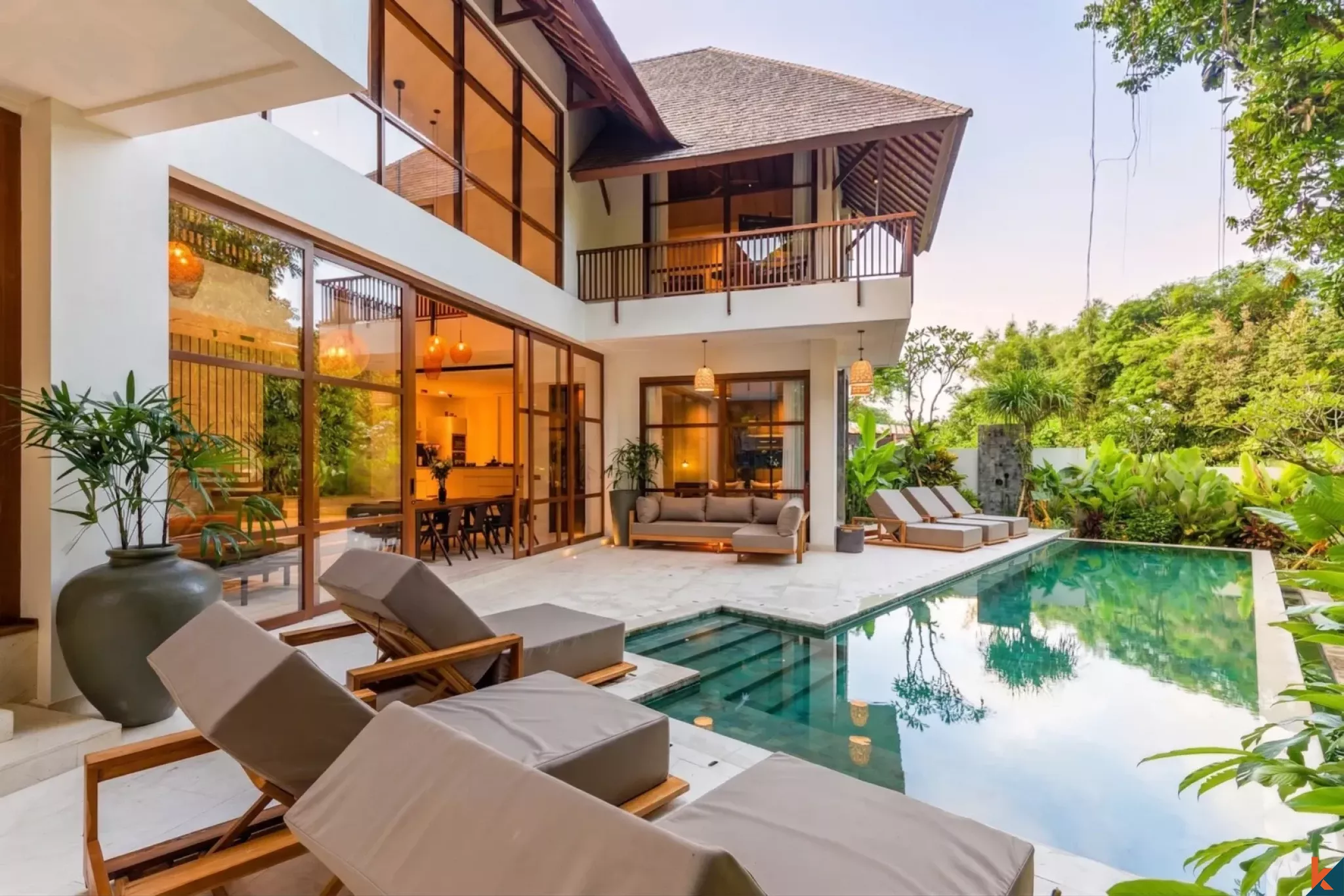 Résidence de luxe de cinq chambres avec vue sur la rivière et la jungle à Nyanyi