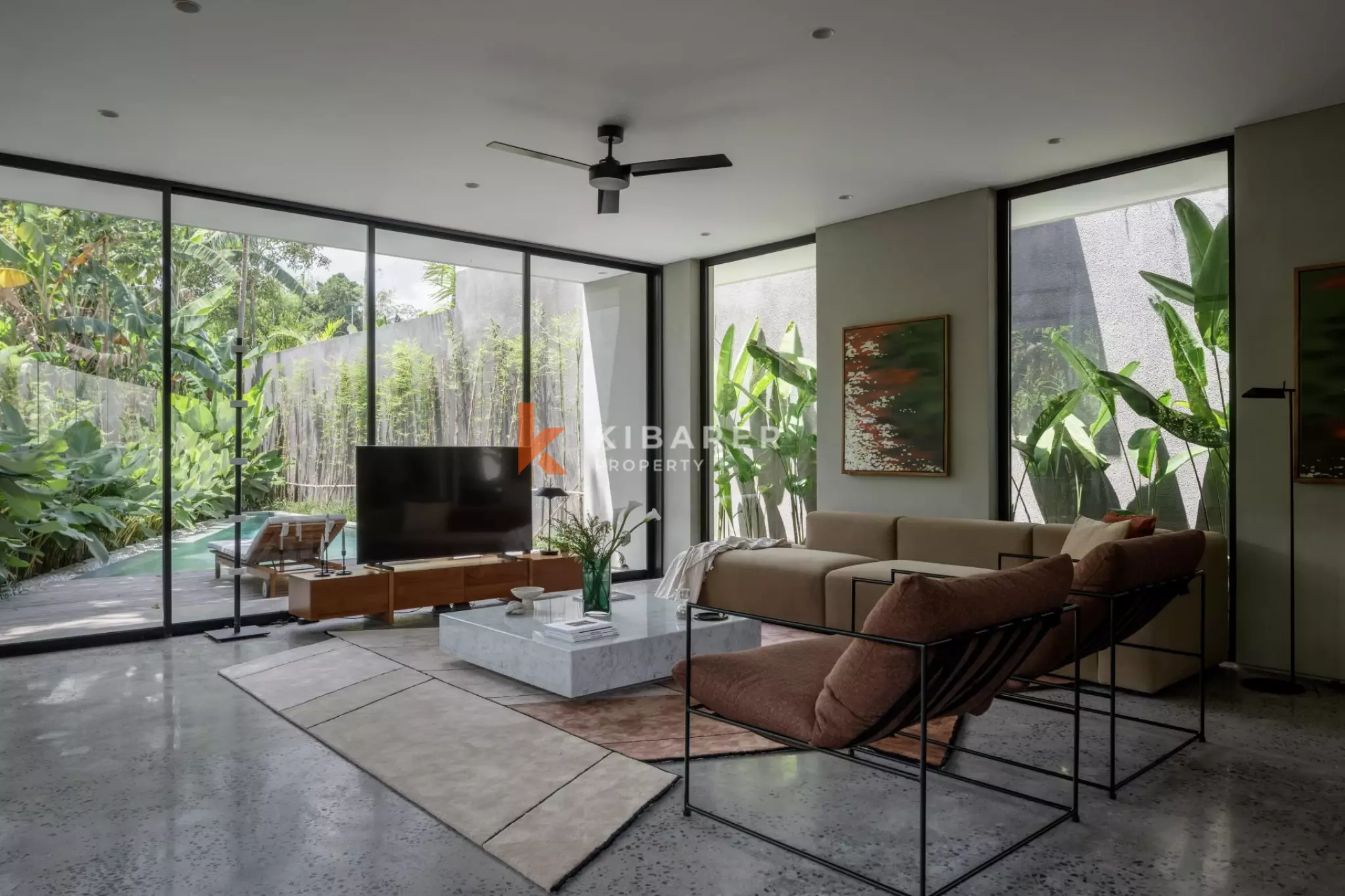 Villa Modern Dua Kamar Tidur di Canggu dengan Nuansa Ikonik LA Pertengahan Abad