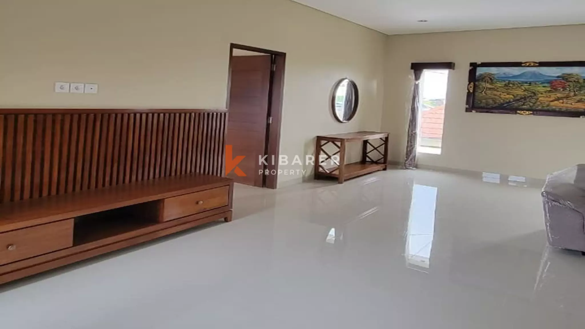 Vila Tropis Elegan dengan Tiga Kamar Tidur dan Kolam Renang Pribadi di Sanur