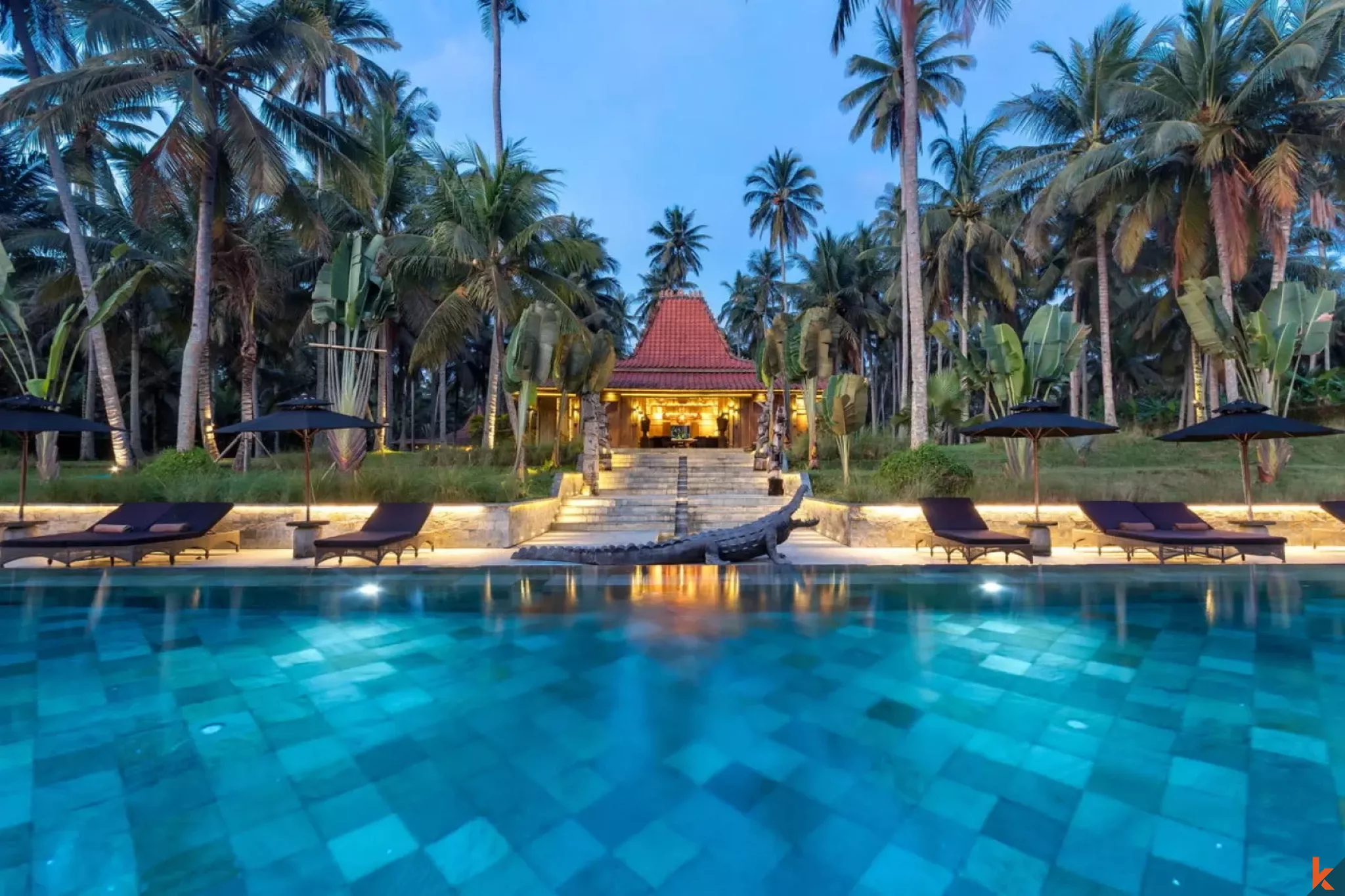 Amazing Spacious Beachfront Freehold Villa for Sale in Jembrana