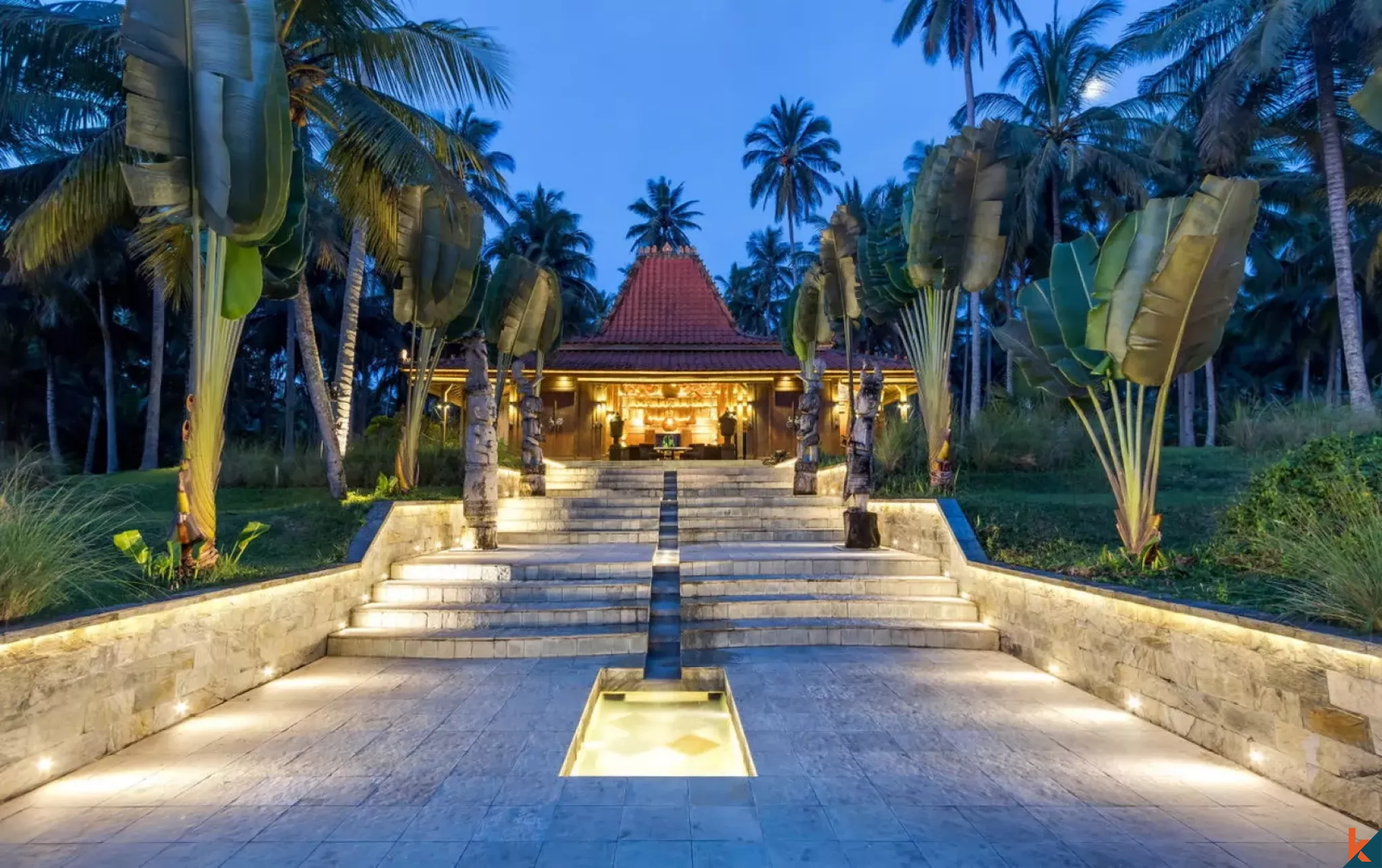 Amazing Spacious Beachfront Freehold Villa for Sale in Jembrana