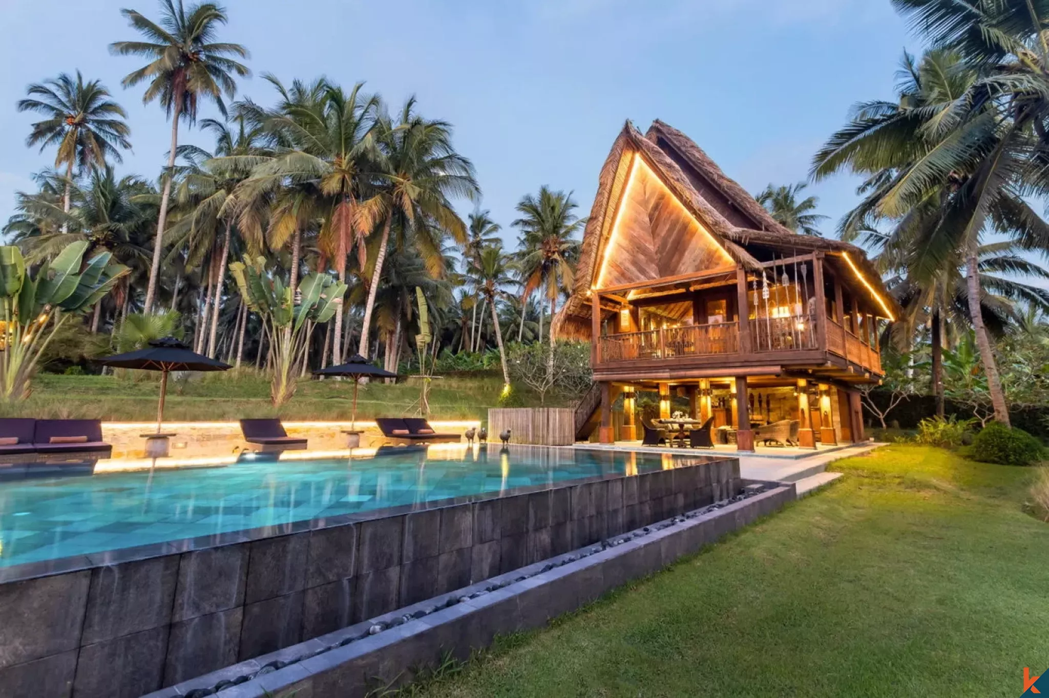 Amazing Spacious Beachfront Freehold Villa for Sale in Jembrana
