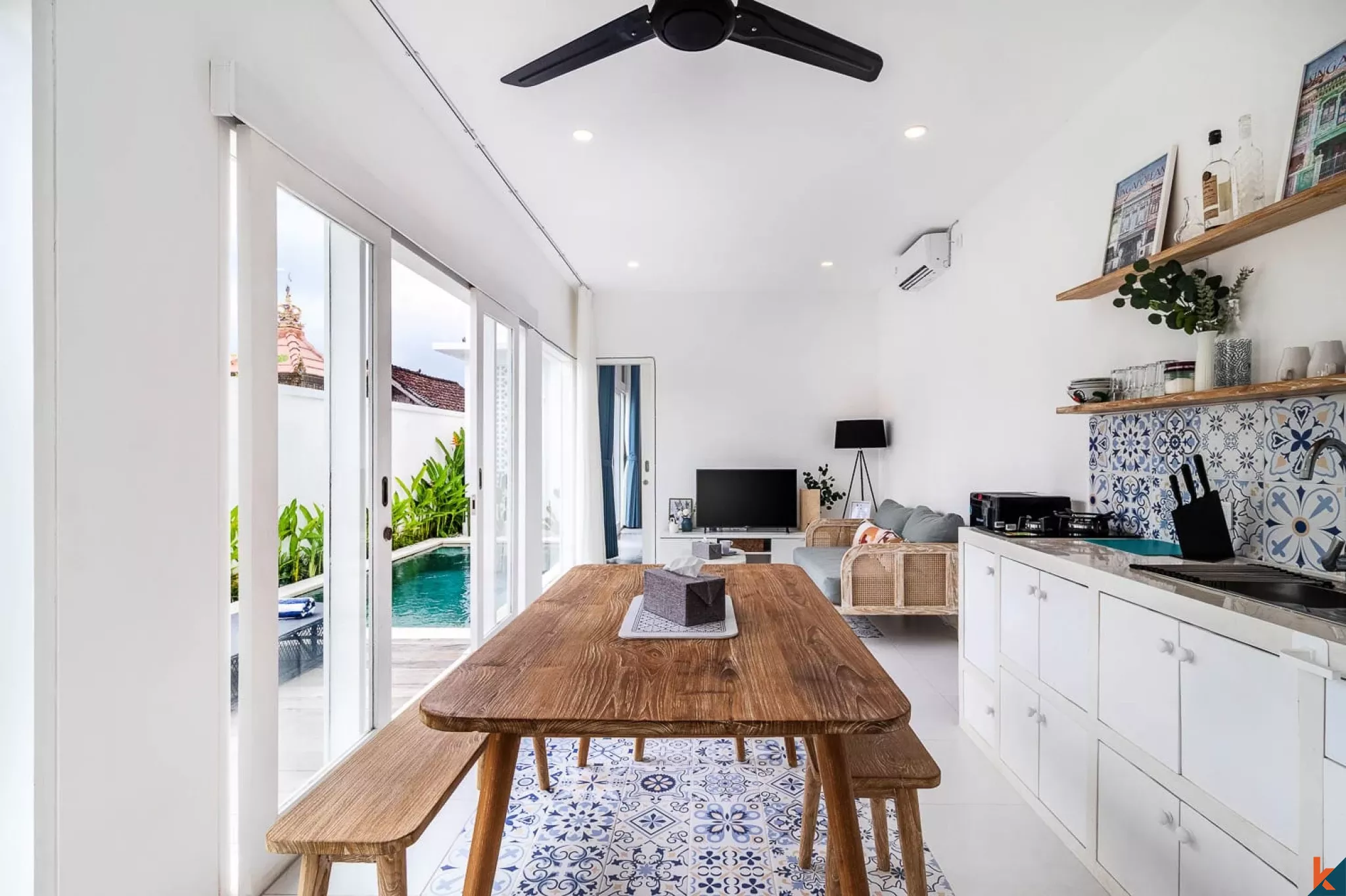 Vila 1 Kamar Tidur dengan Kolam Renang Pribadi di Pererenan yang Tenang