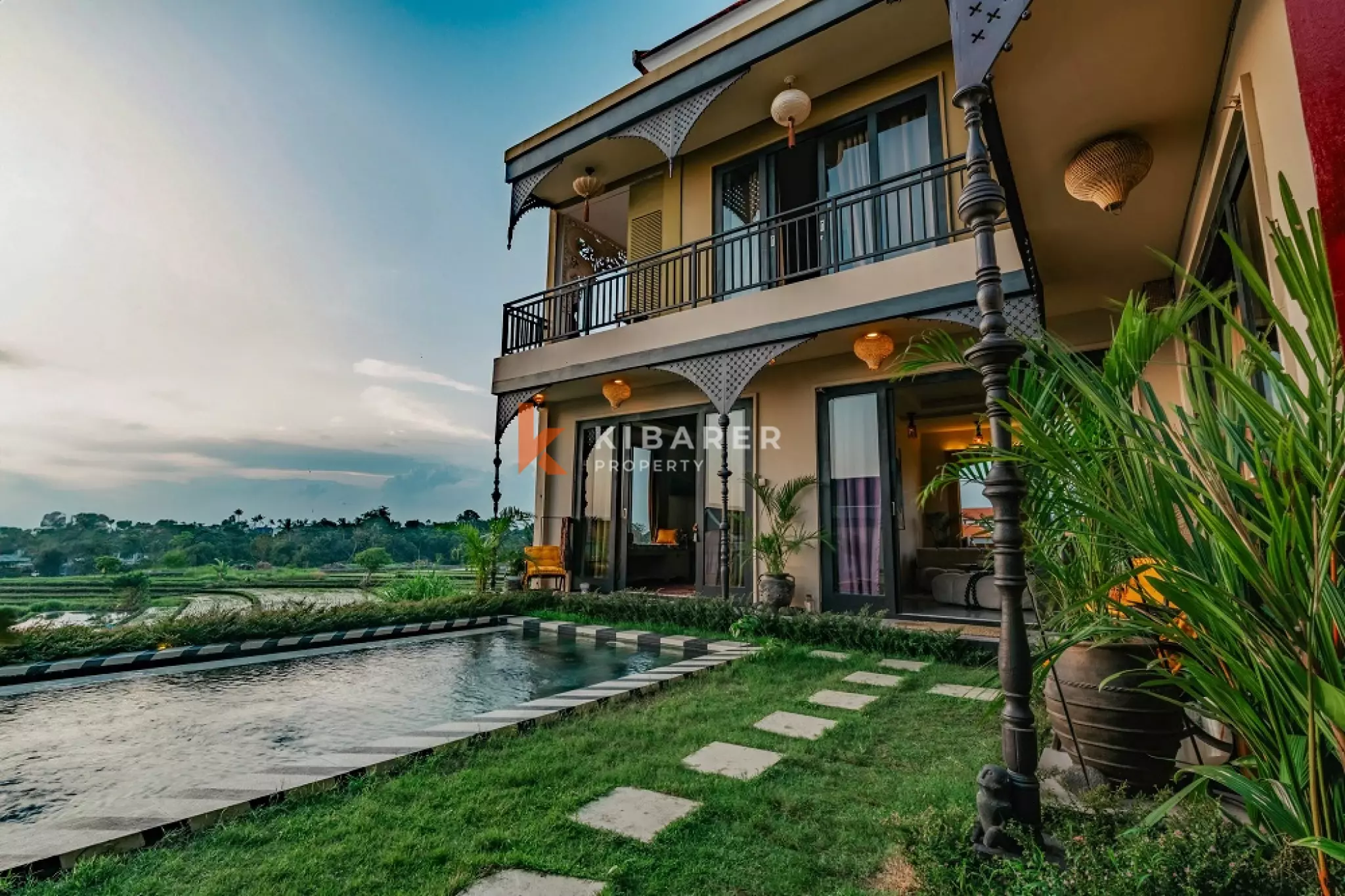 Boutique Art Four-Bedrooms Villa with 180° Rice Field Views in Cemagi