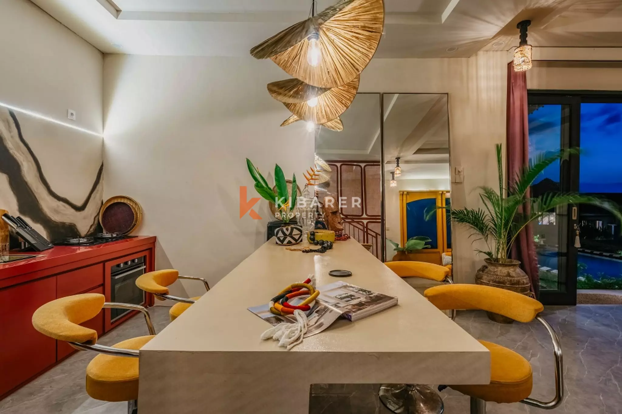 Boutique Art Four-Bedrooms Villa with 180° Rice Field Views in Cemagi