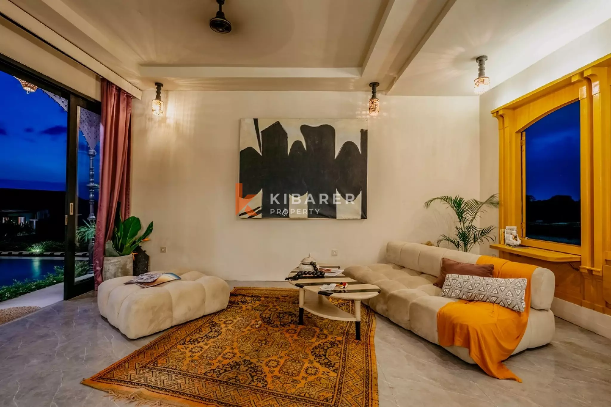 Boutique Art Four-Bedrooms Villa with 180° Rice Field Views in Cemagi