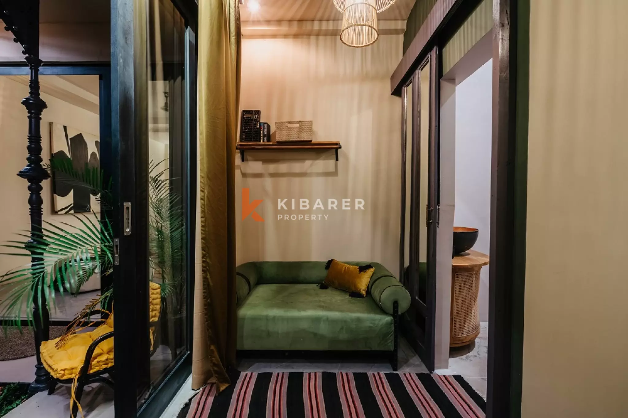 Boutique Art Four-Bedrooms Villa with 180° Rice Field Views in Cemagi