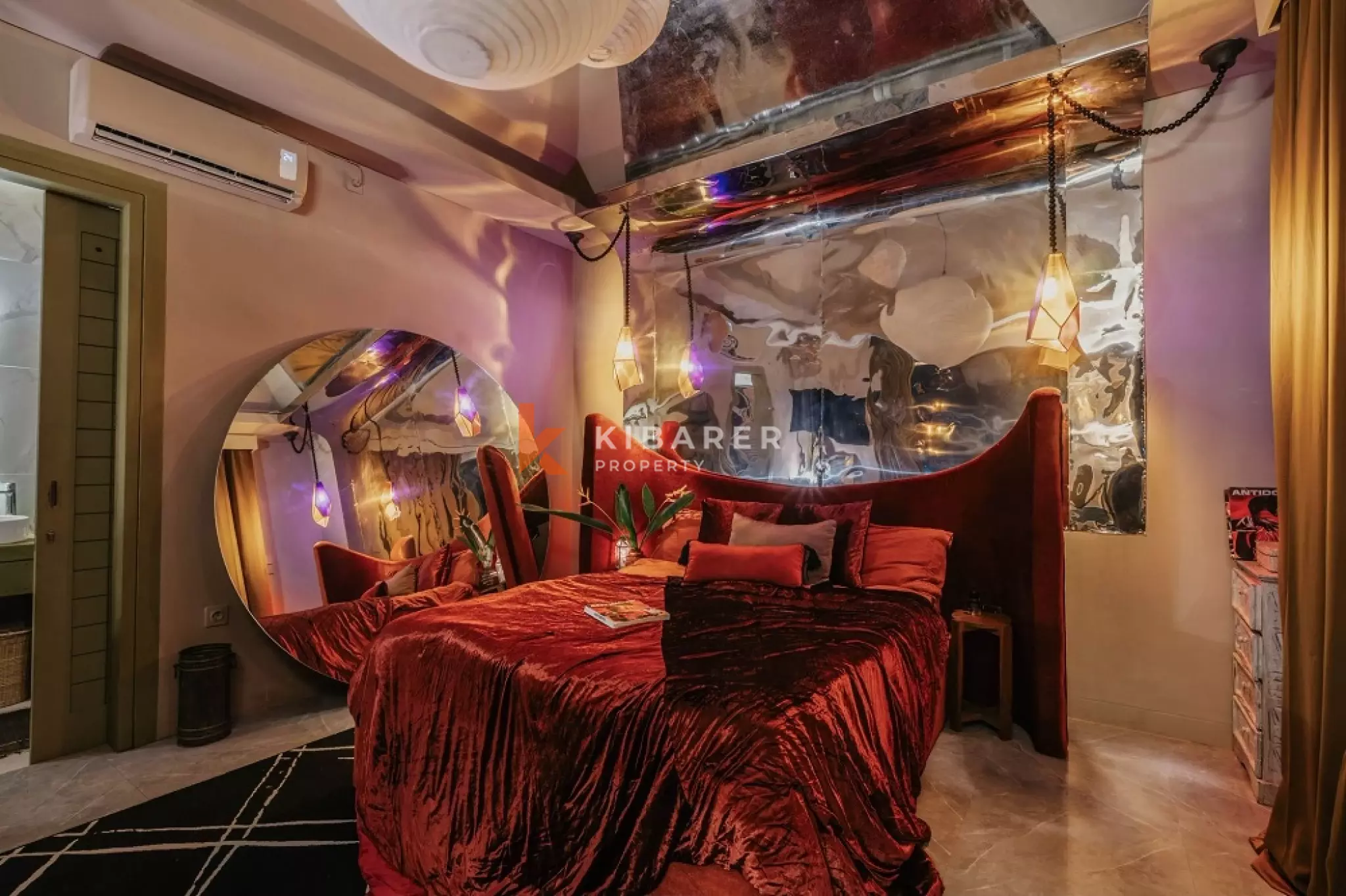 Boutique Art Four-Bedrooms Villa with 180° Rice Field Views in Cemagi