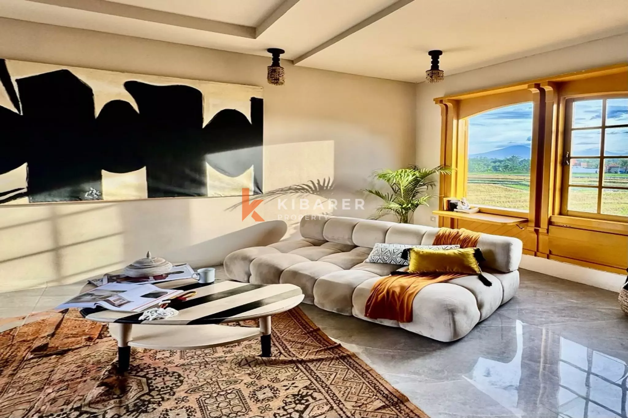 Boutique Art Four-Bedrooms Villa with 180° Rice Field Views in Cemagi