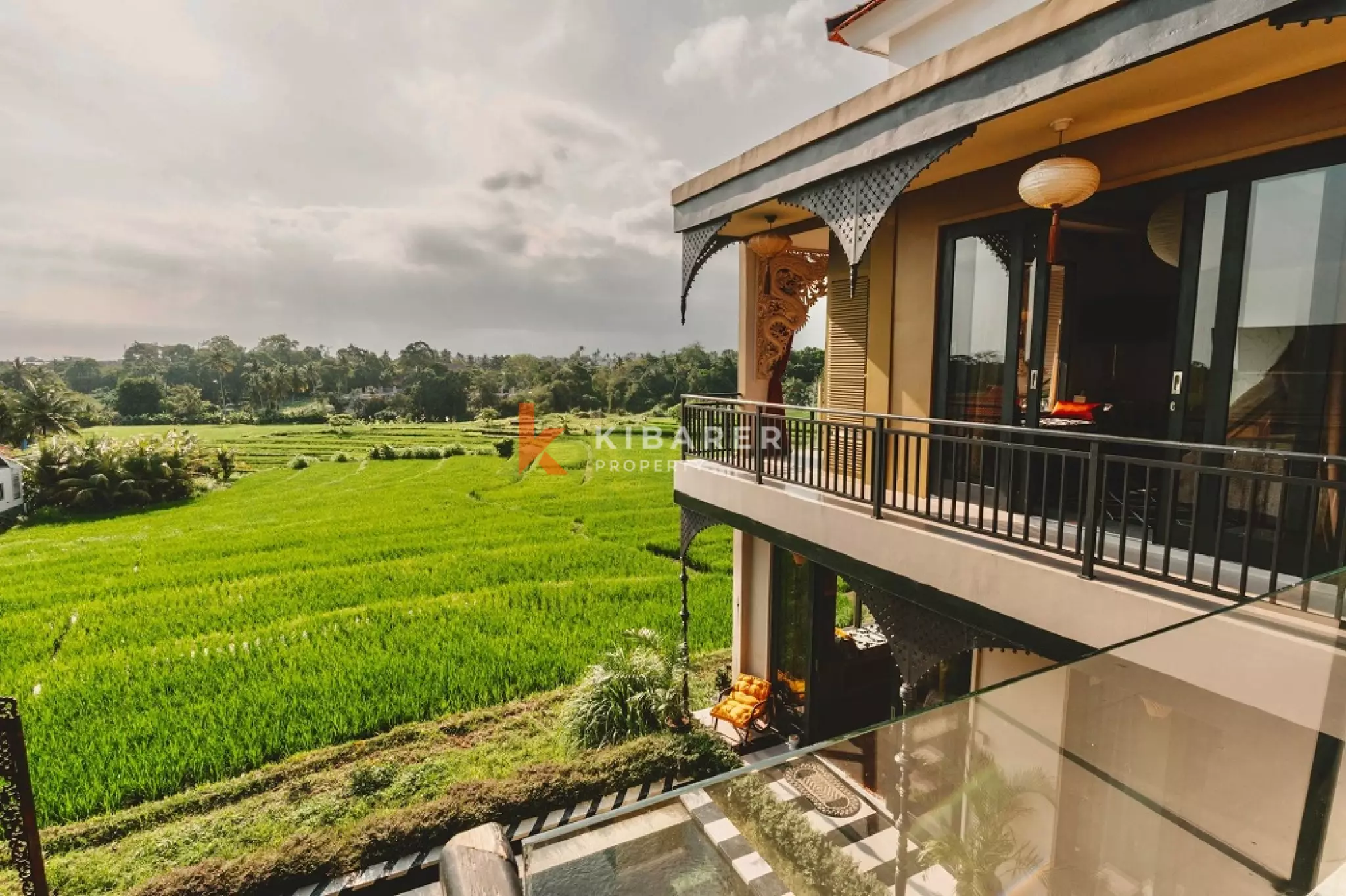 Boutique Art Four-Bedrooms Villa with 180° Rice Field Views in Cemagi