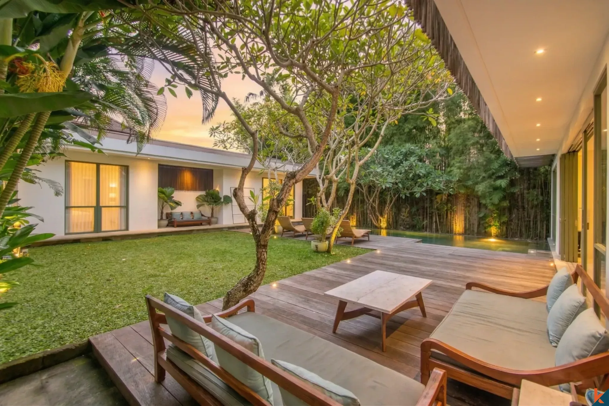 Stylish four bedroom freehold property for sale in Tumbak Bayuh