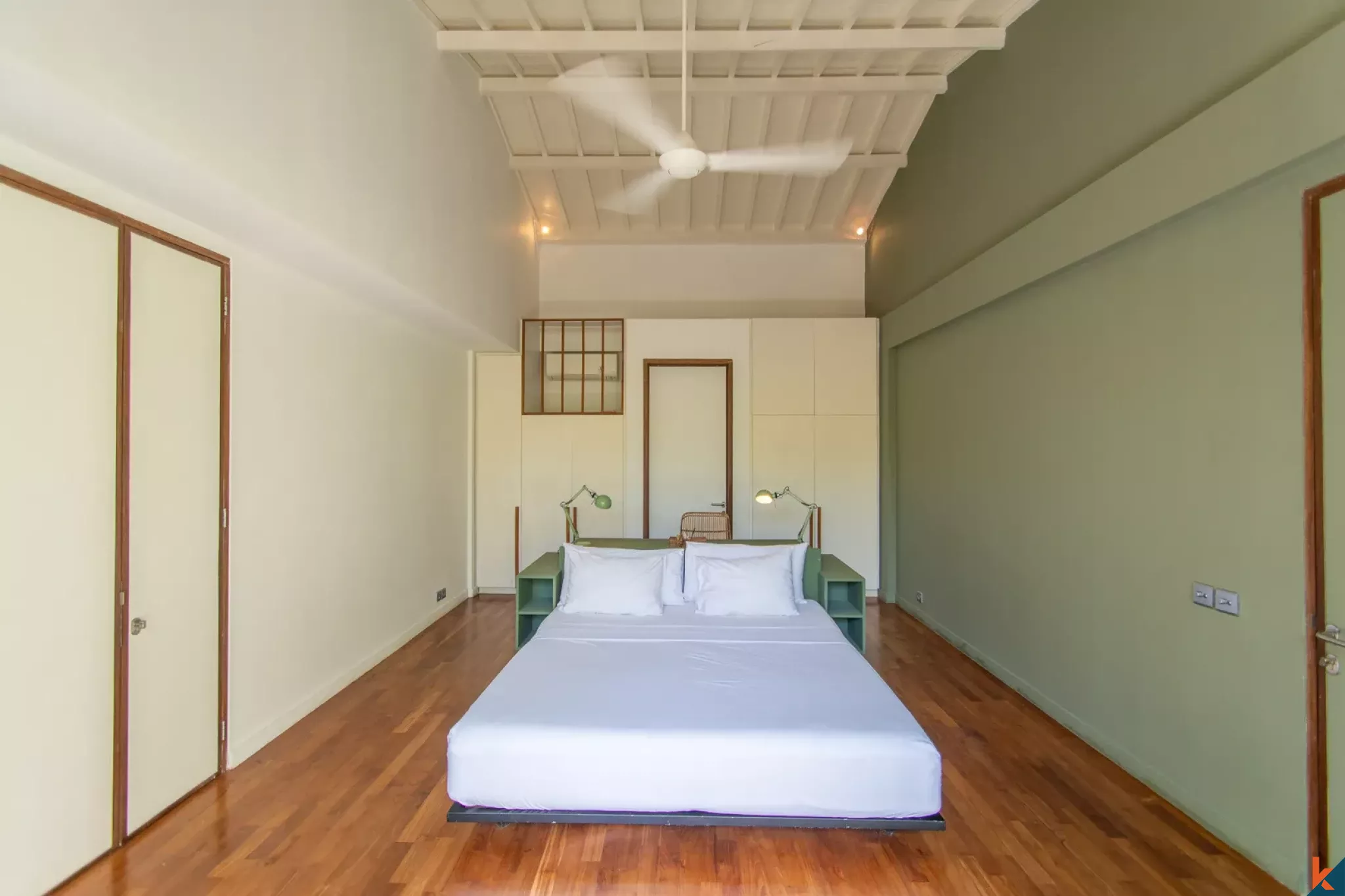 Stylish four bedroom freehold property for sale in Tumbak Bayuh