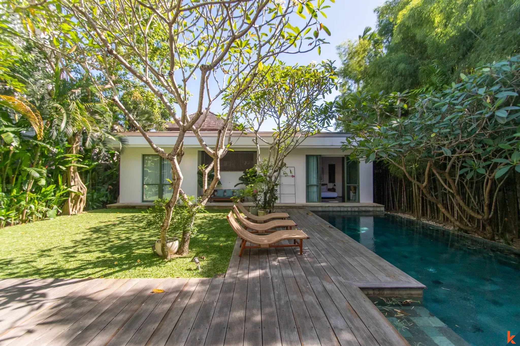 Stylish four bedroom freehold property for sale in Tumbak Bayuh