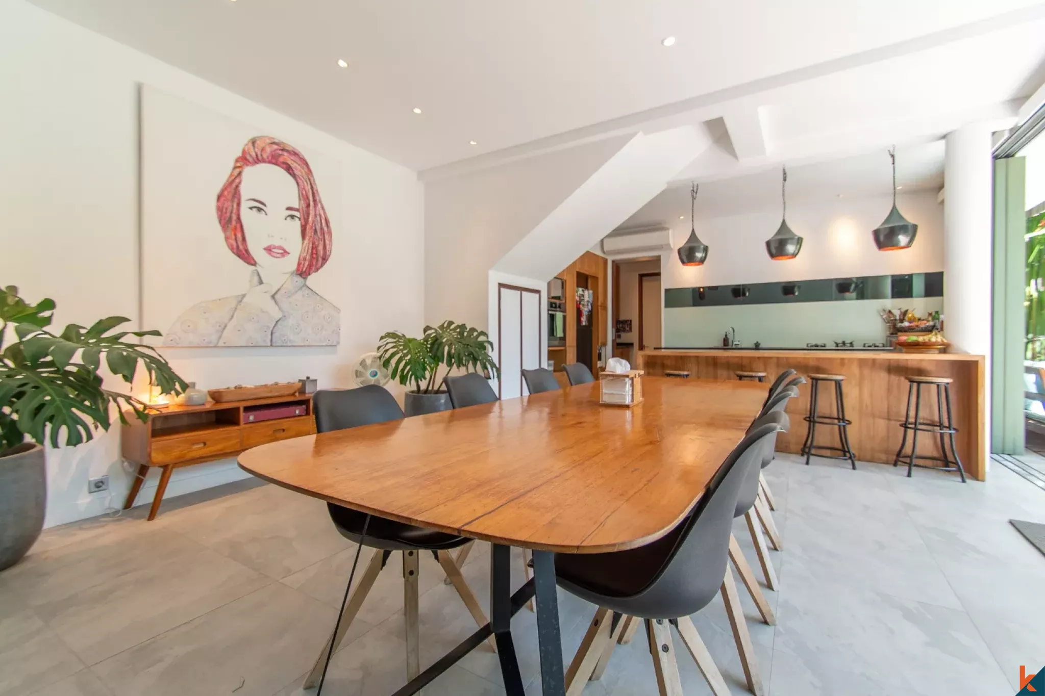 Stylish four bedroom freehold property for sale in Tumbak Bayuh