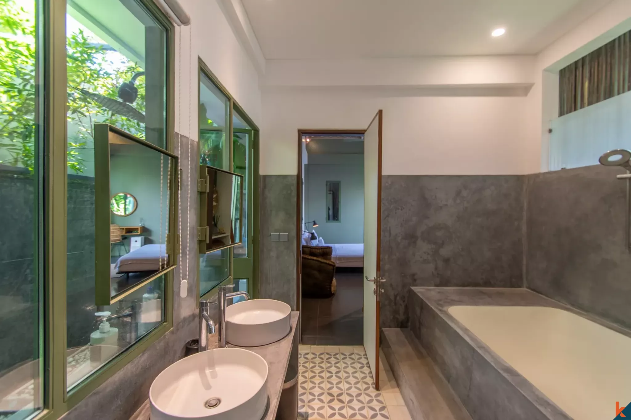 Stylish four bedroom freehold property for sale in Tumbak Bayuh