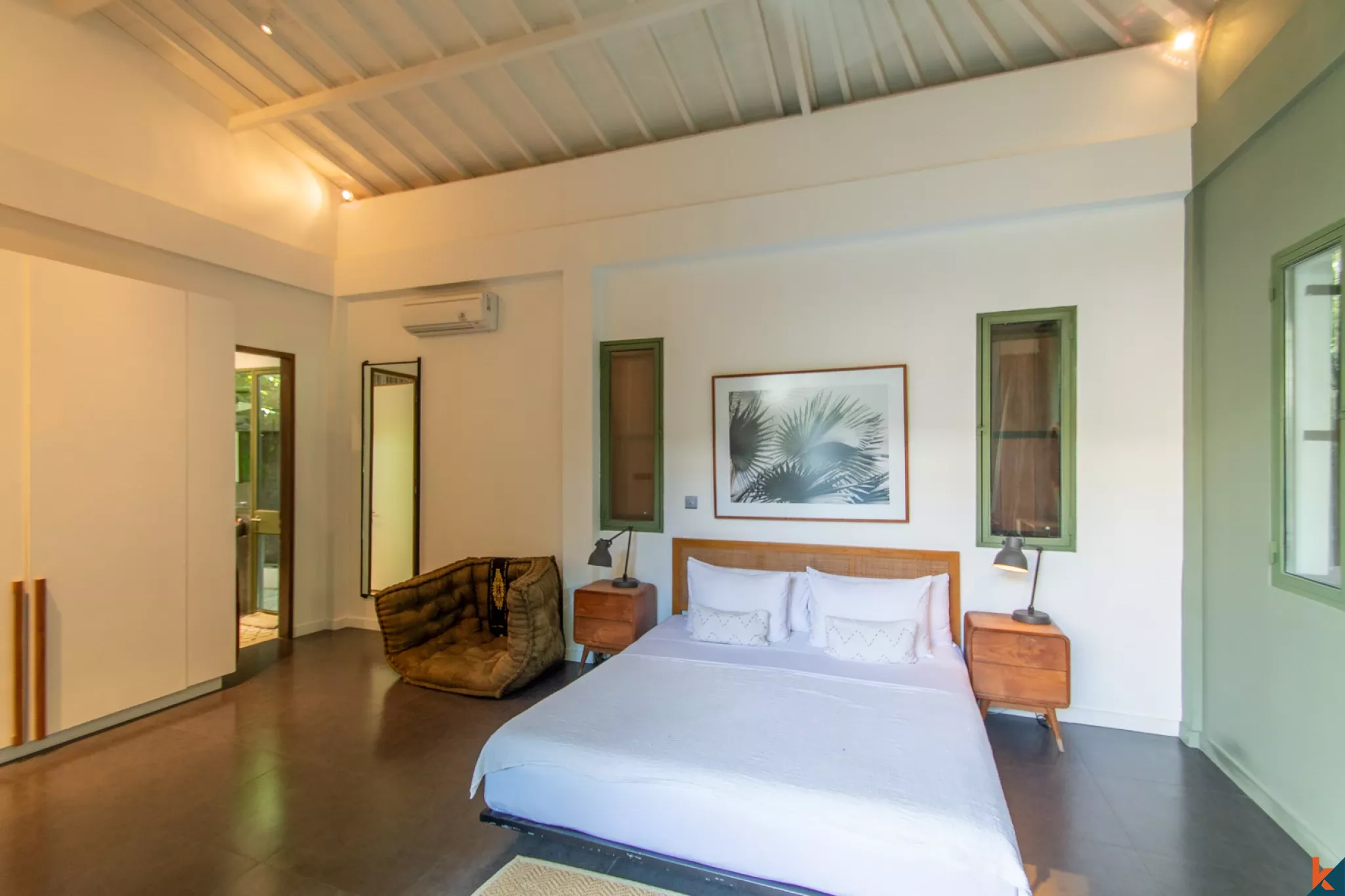 Stylish four bedroom freehold property for sale in Tumbak Bayuh