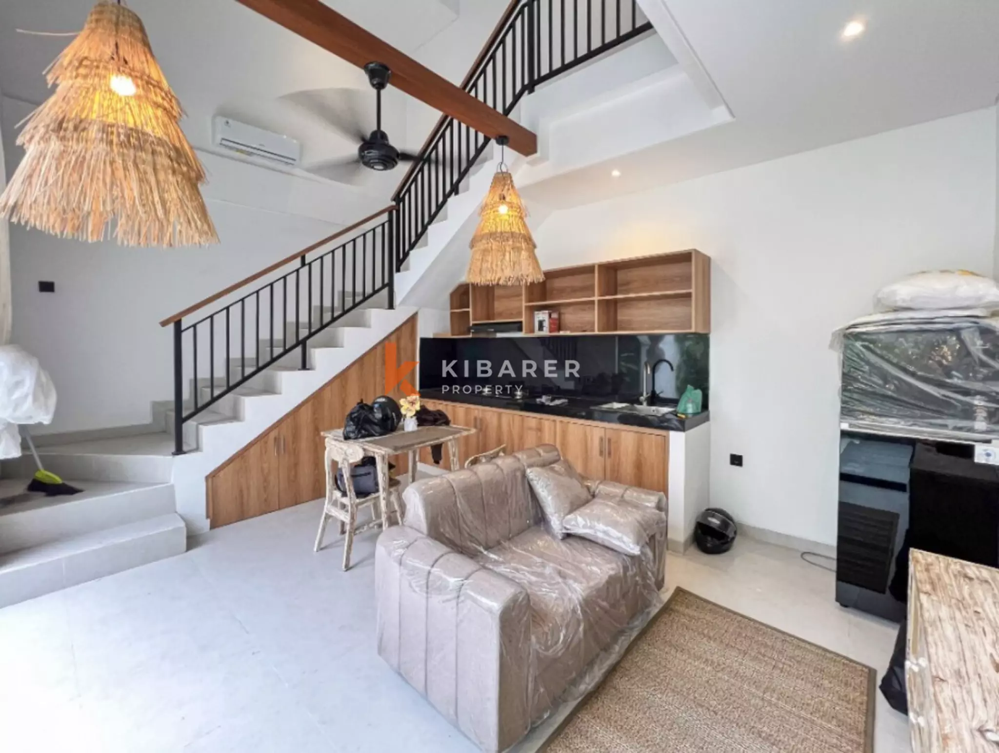 Sleek Two Bedroom Minimalist Villa Steps from Pererenan Beach