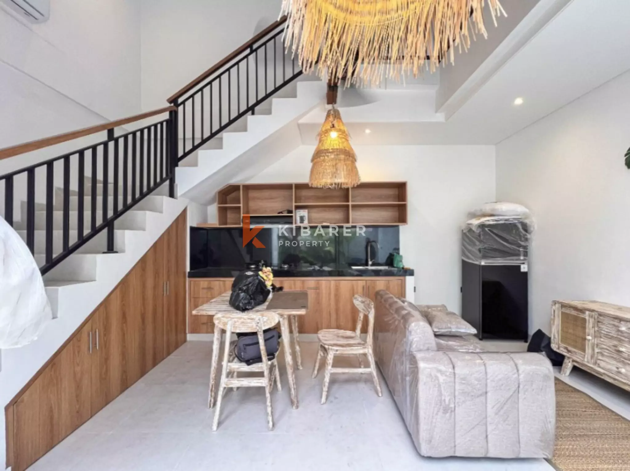 Sleek Two Bedroom Minimalist Villa Steps from Pererenan Beach