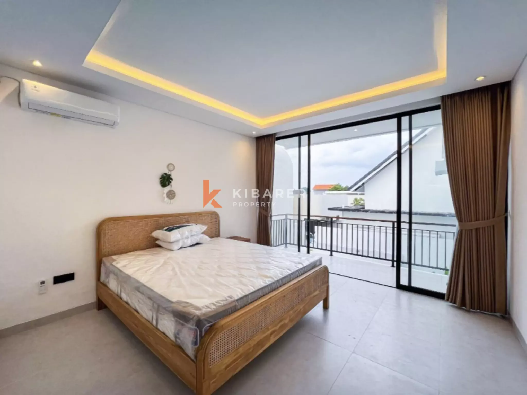 Sleek Two Bedroom Minimalist Villa Steps from Pererenan Beach