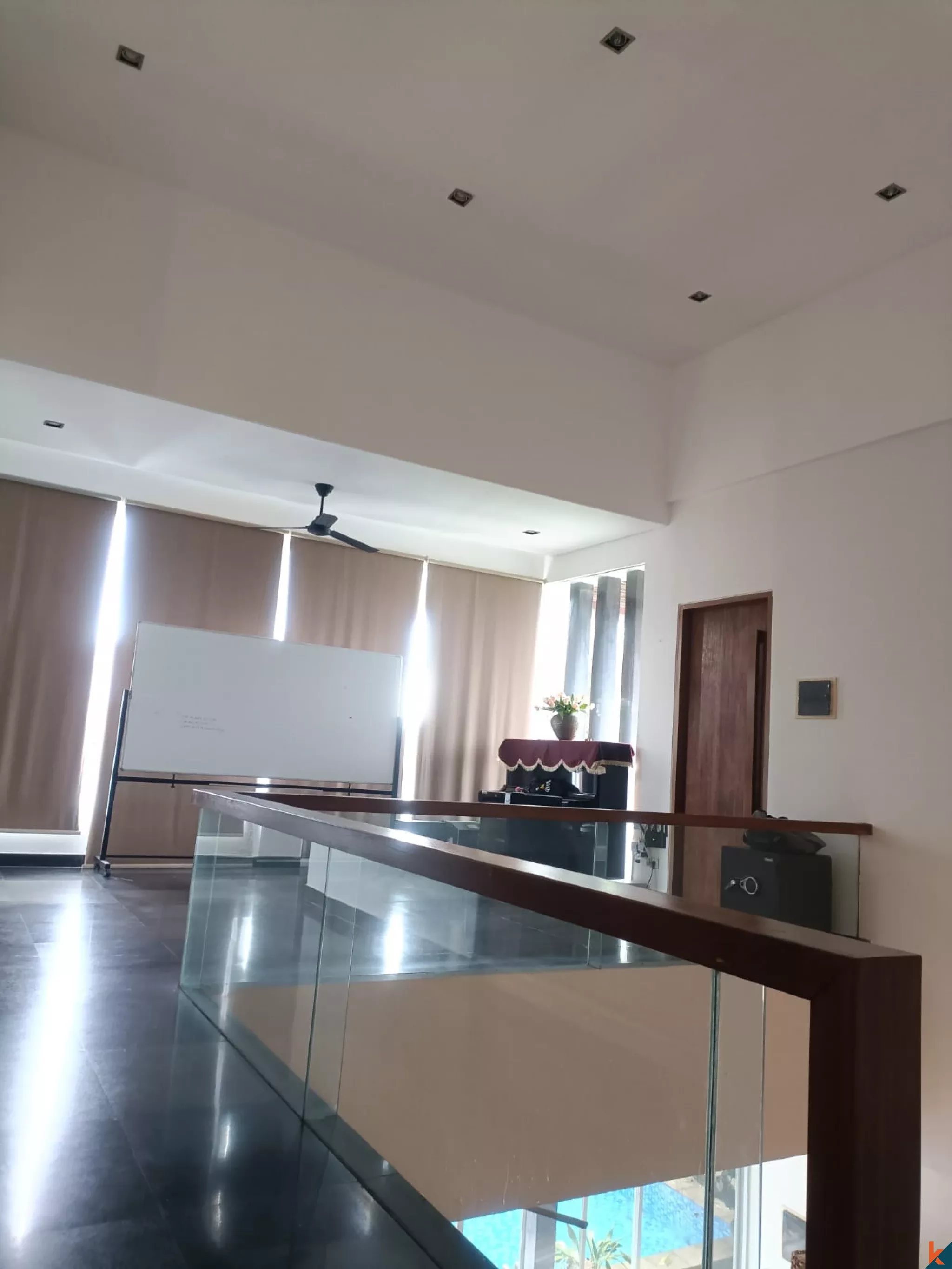 Villa 3KT Modern + Ruang Kantor di Kerobokan