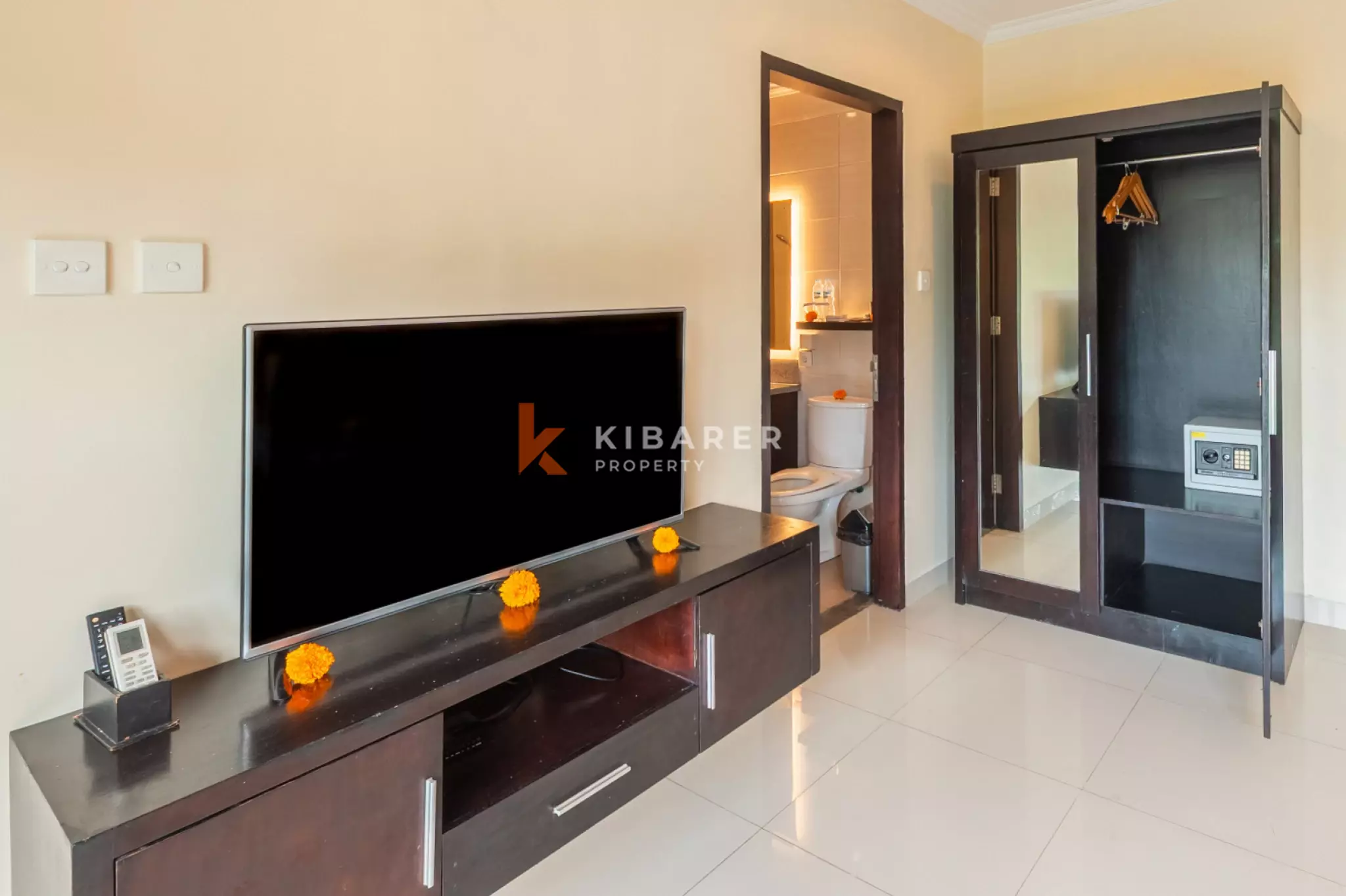 Airy & Spacious Four Bedroom Open Living Villa Near Seminyak Hotspots