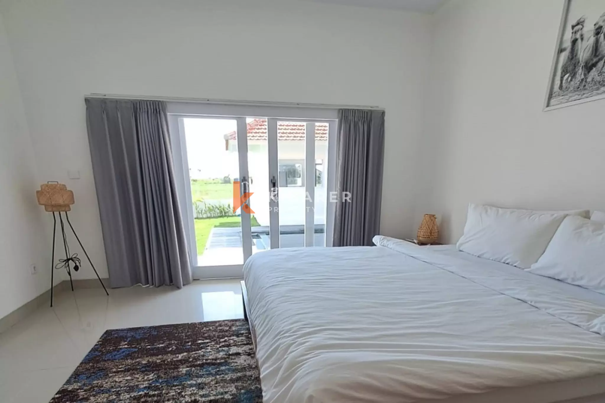 Fully Furnished Three-Bedrooms Enclosed Living Villa with Garden in Seseh