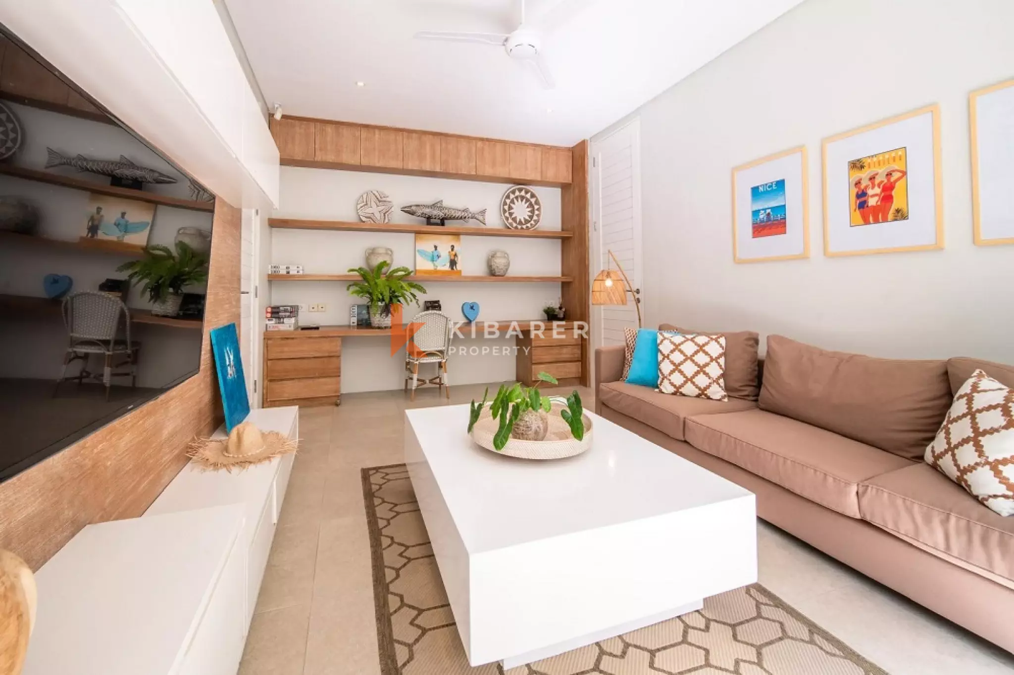 Luxury Spacious Four-Bedrooms Villa Walking Distance to Berawa Beach