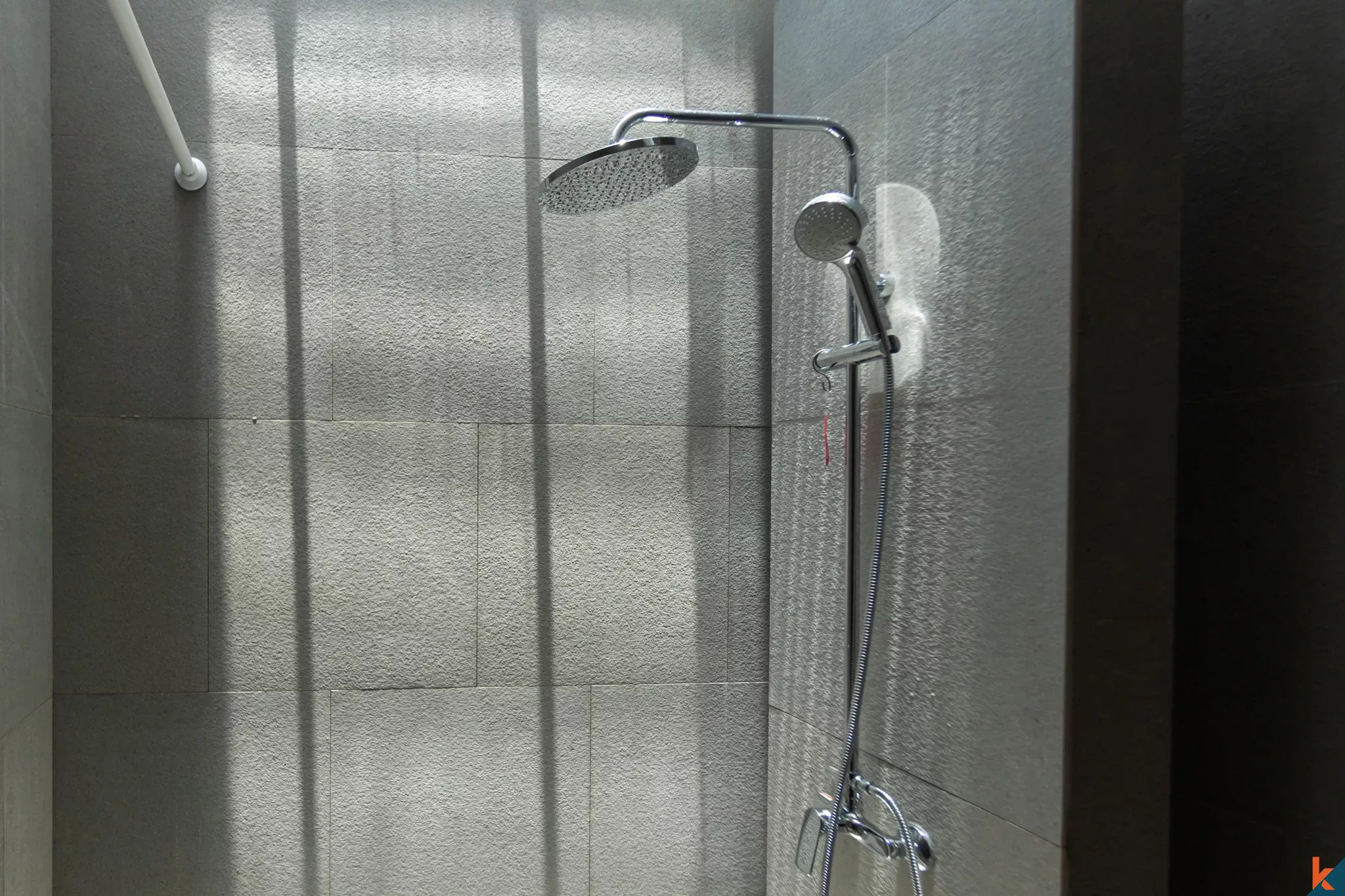 Vila Mewah Tropis Modern 2 Kamar Tidur dengan Kolam Renang Pribadi di Berawa