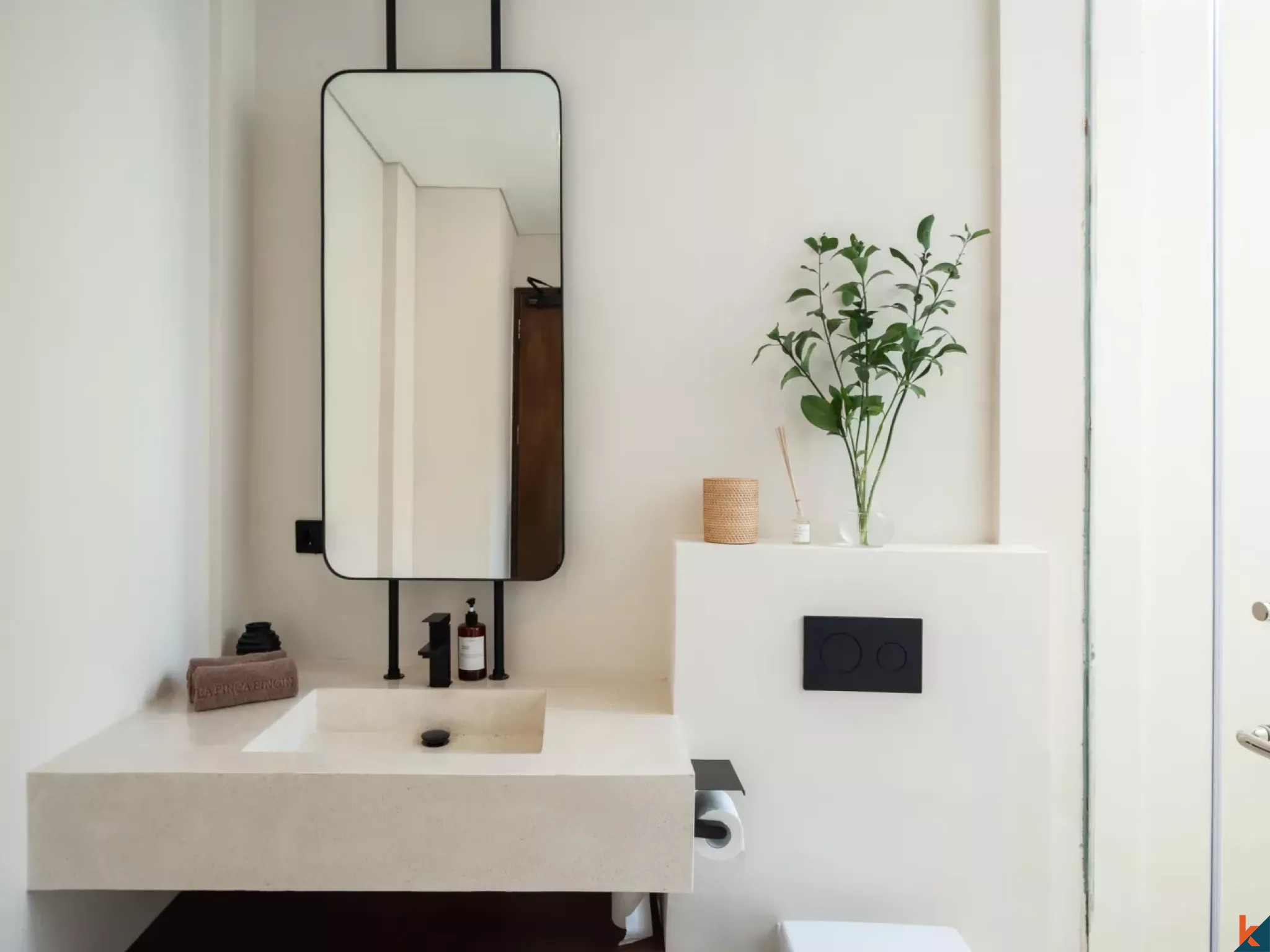 Vila Hak Sewa Satu Kamar Tidur Bergaya Dekat Pantai di Batu Bolong