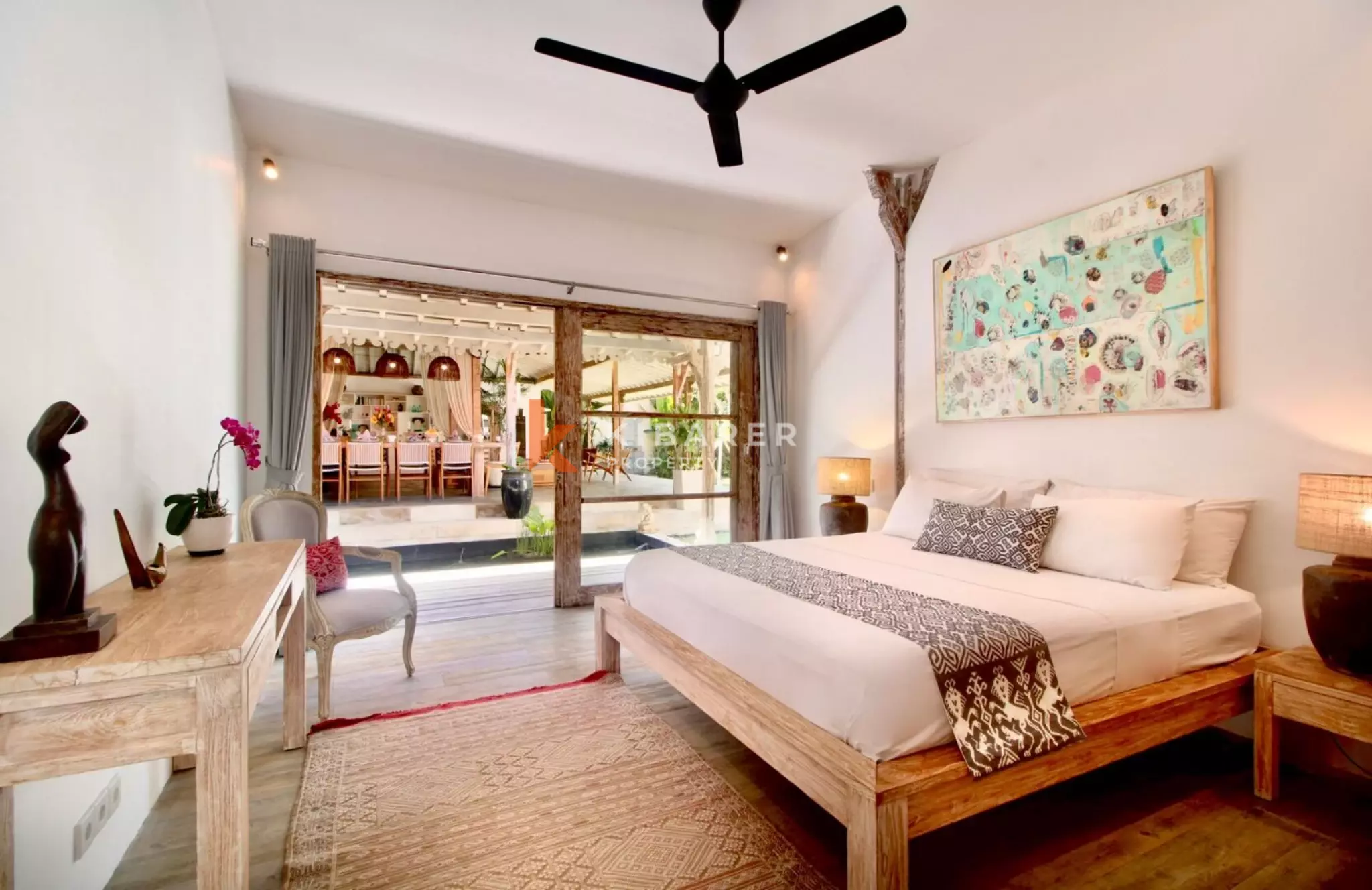 Four Bedroom Bali Retreat - Prime Spot in Berawa