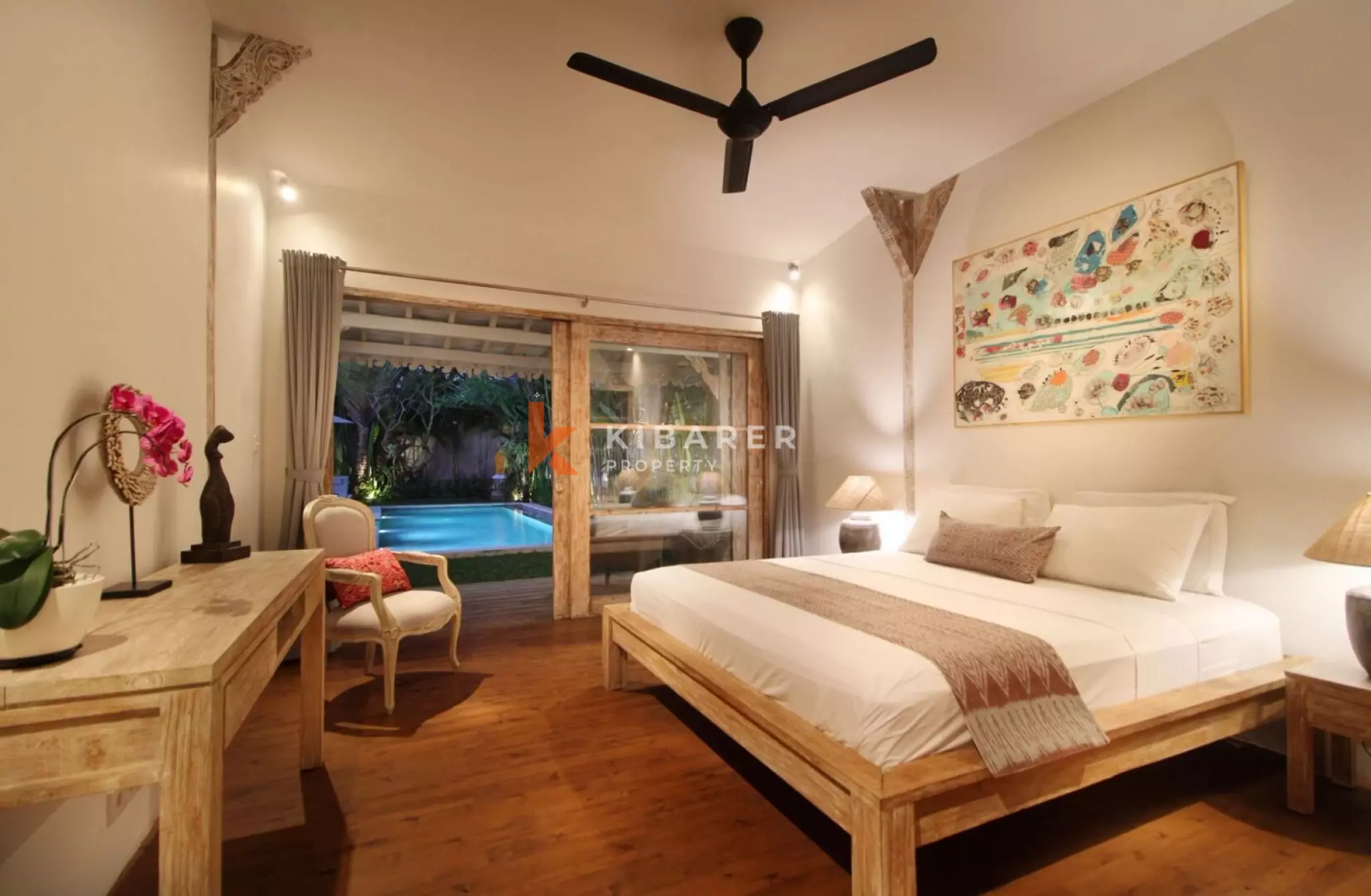 Four Bedroom Bali Retreat - Prime Spot in Berawa