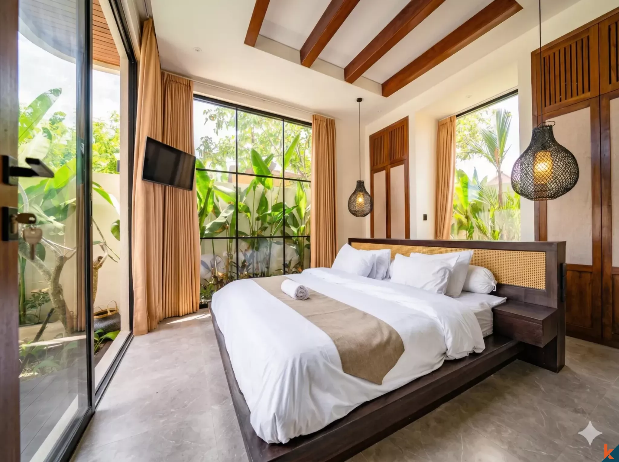 Perfect multi level three bedroom leasehold property in Padang Linjong