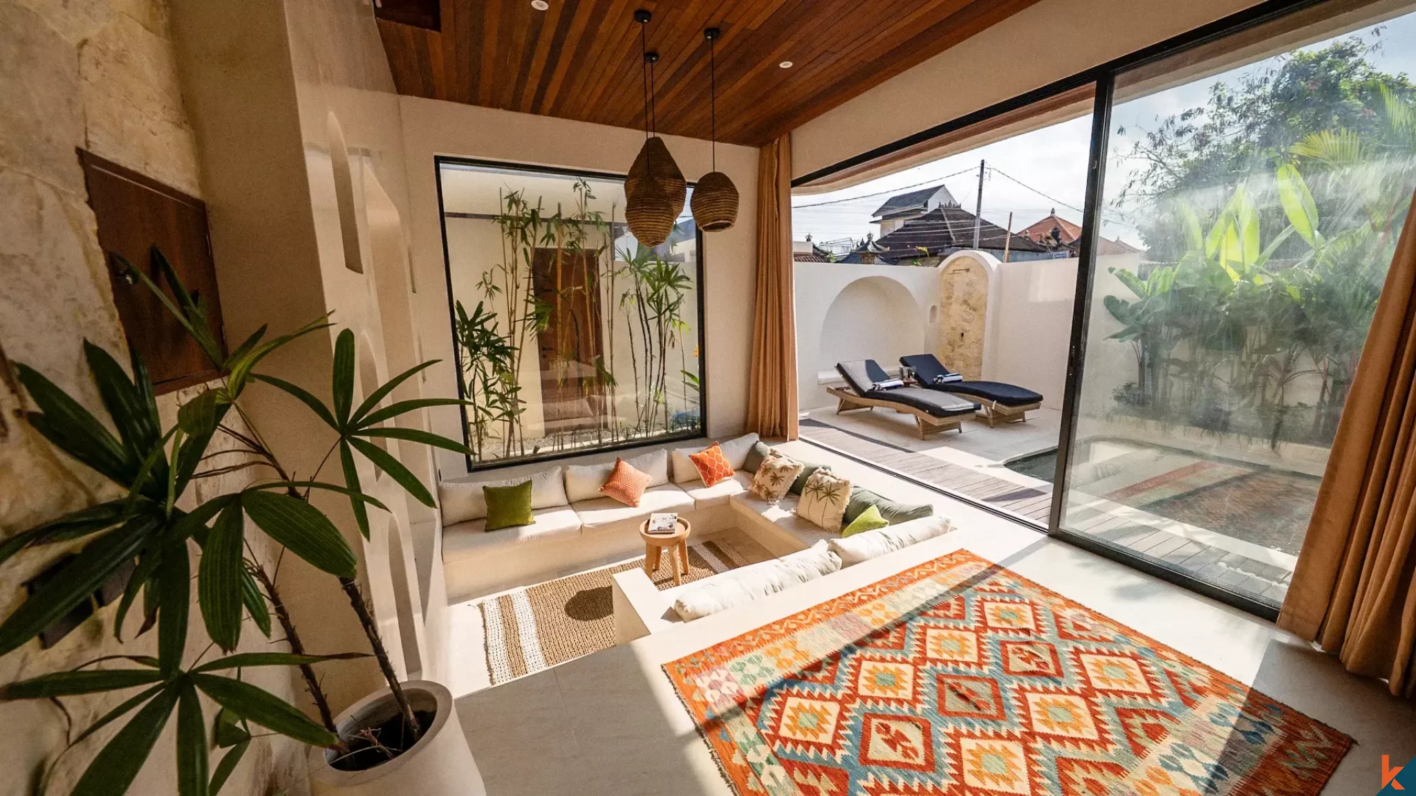 Perfect multi level three bedroom leasehold property in Padang Linjong