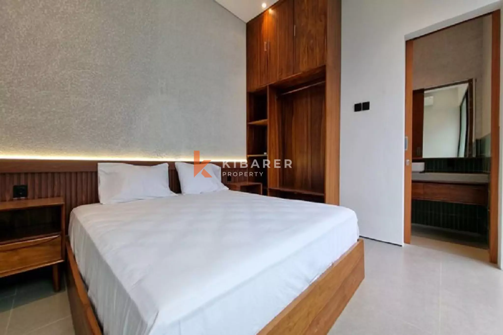 Convenient Two-Bedrooms Open Living Villa in Seminyak Area