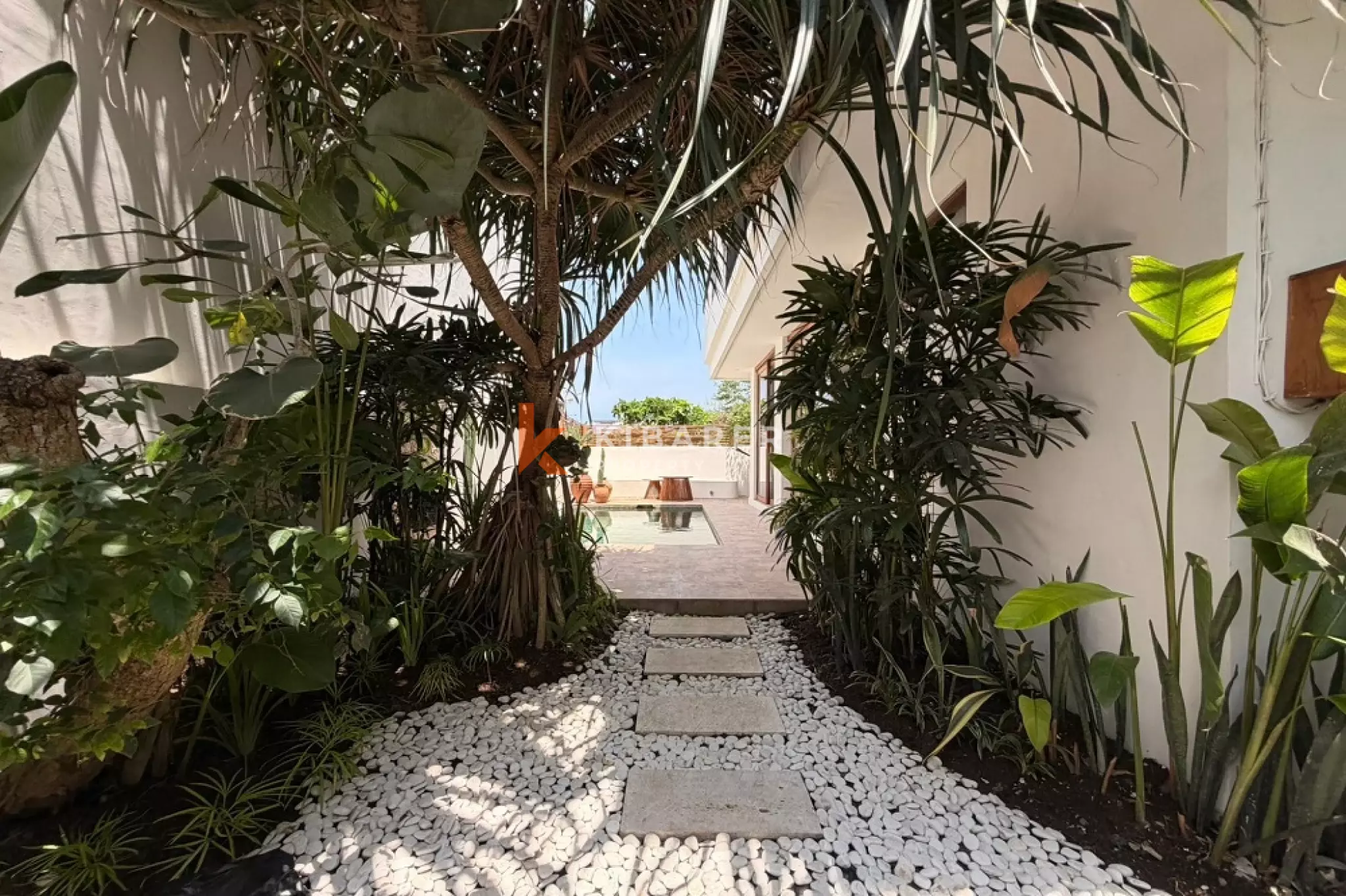 Vila Tamu Tertutup Tiga Kamar Tidur Bergaya Mediterania Di Berawa