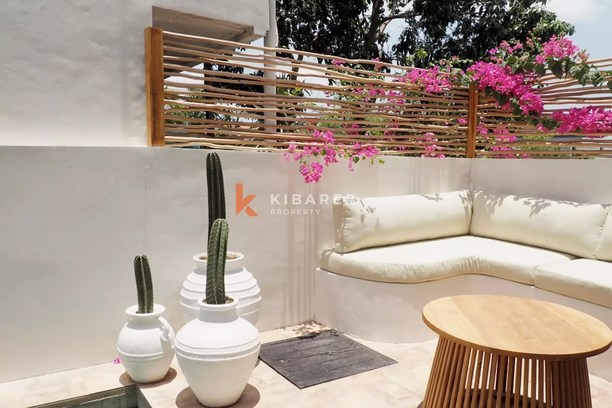 Vila Tamu Tertutup Tiga Kamar Tidur Bergaya Mediterania Di Berawa